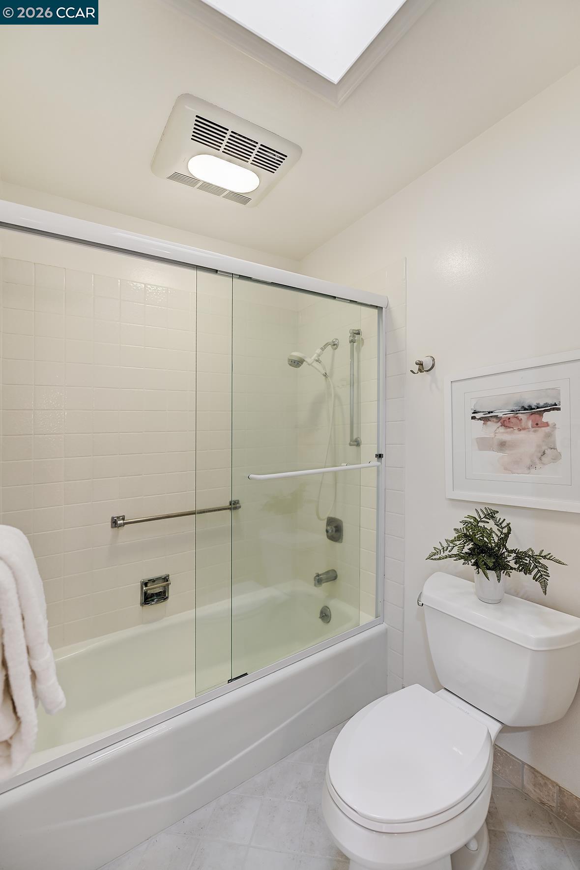 Photo #36: 41128146 Listing: Photo #36