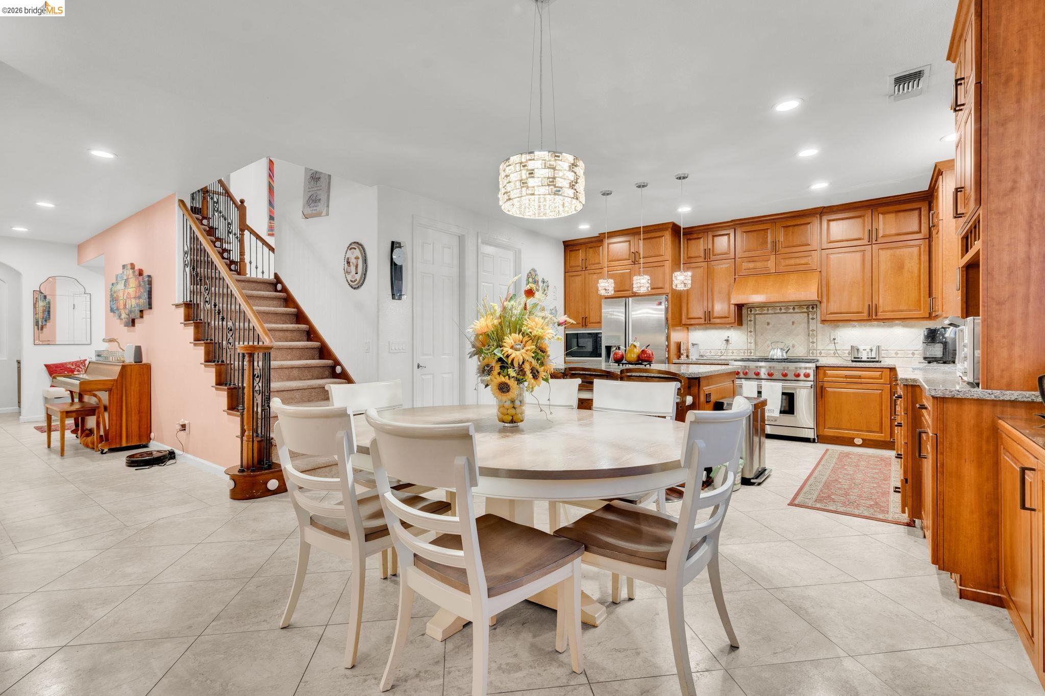 Detail Gallery Image 24 of 54 For 1653 Observation Ct, Antioch,  CA 94531 - 5 Beds | 3 Baths