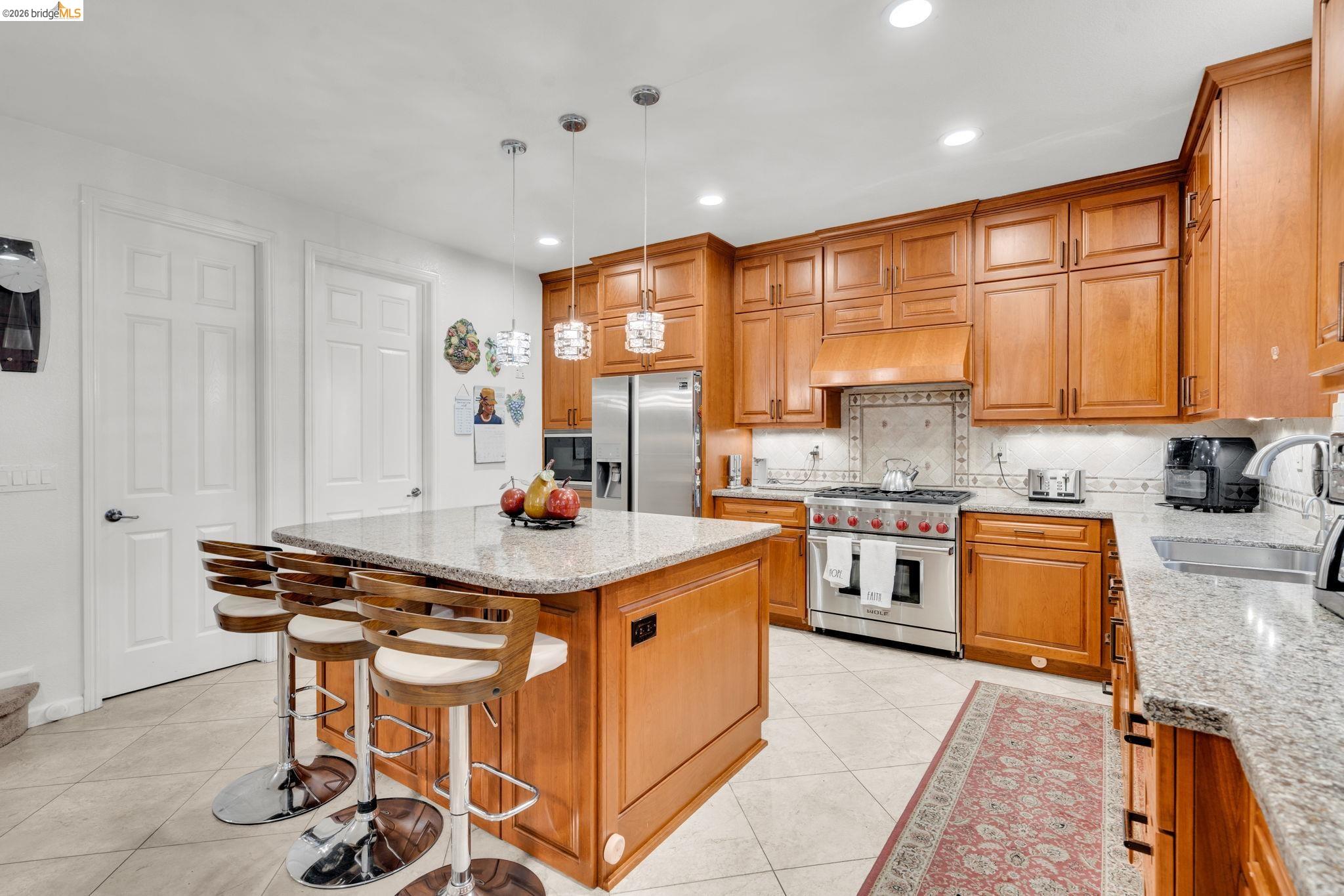 Detail Gallery Image 29 of 54 For 1653 Observation Ct, Antioch,  CA 94531 - 5 Beds | 3 Baths