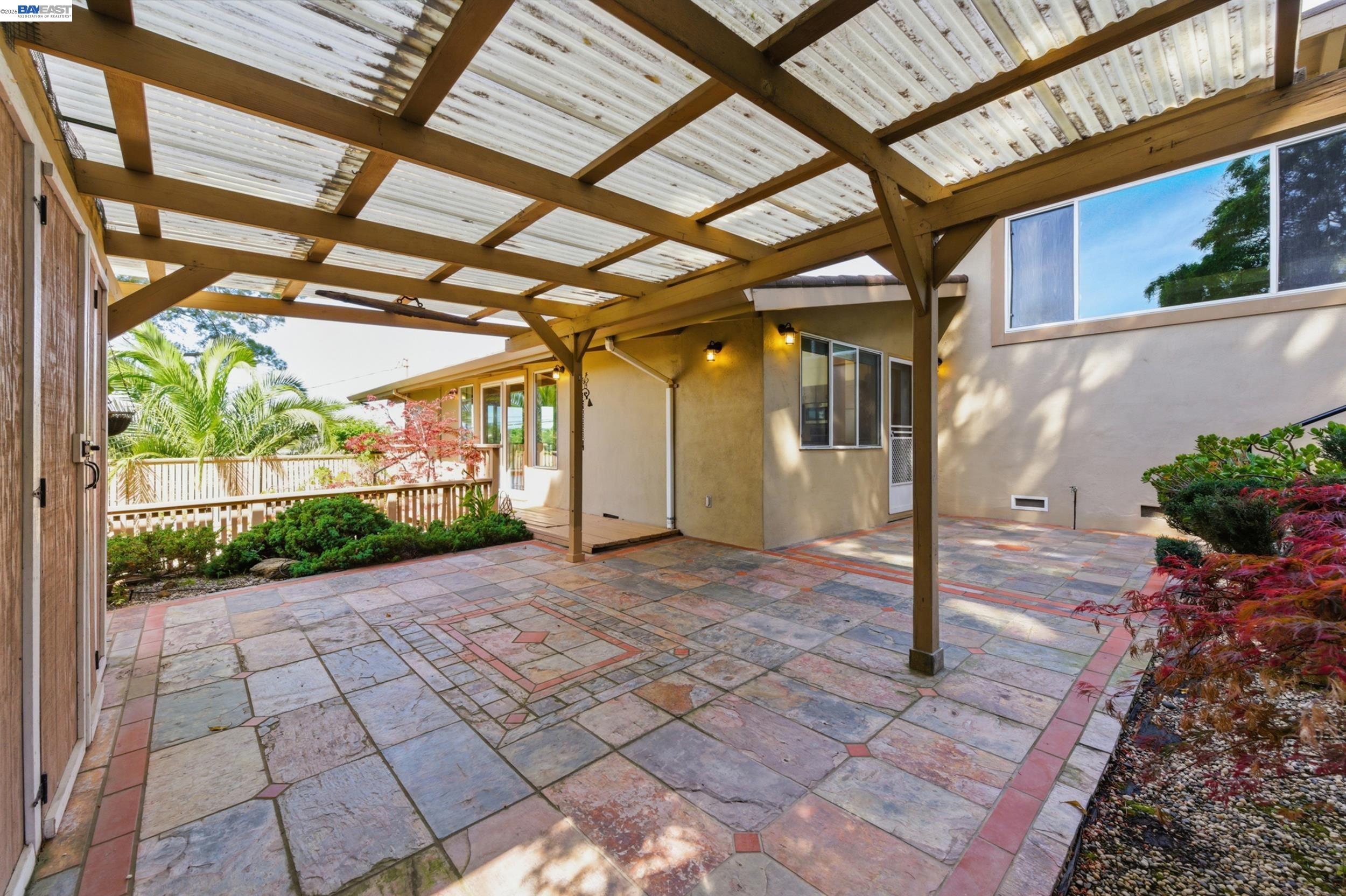 Detail Gallery Image 29 of 50 For 18602 Center St, Castro Valley,  CA 94546 - 3 Beds | 2 Baths