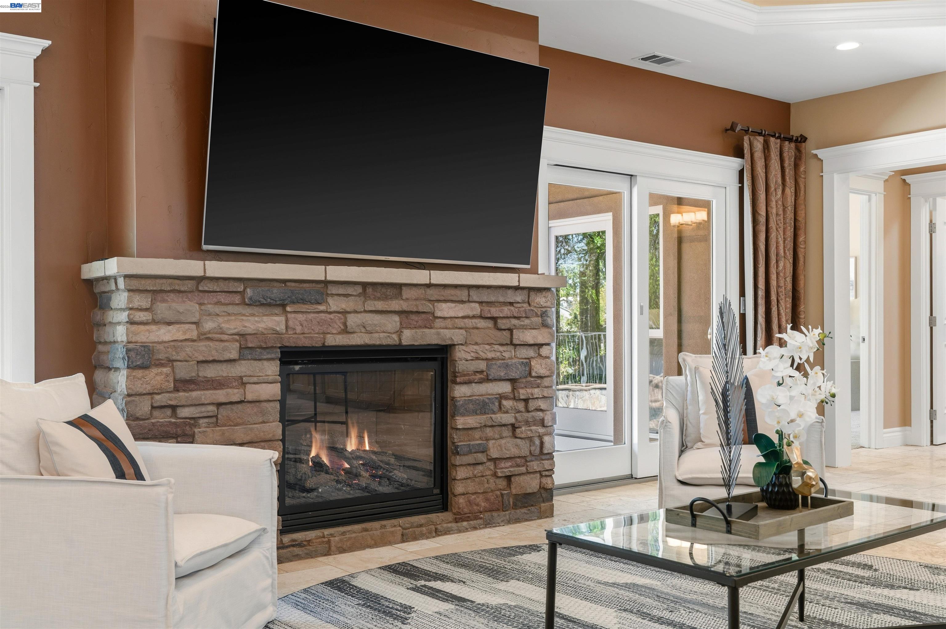 Detail Gallery Image 17 of 47 For 4071 Walnut Dr, Pleasanton,  CA 94566 - 3 Beds | 2/1 Baths