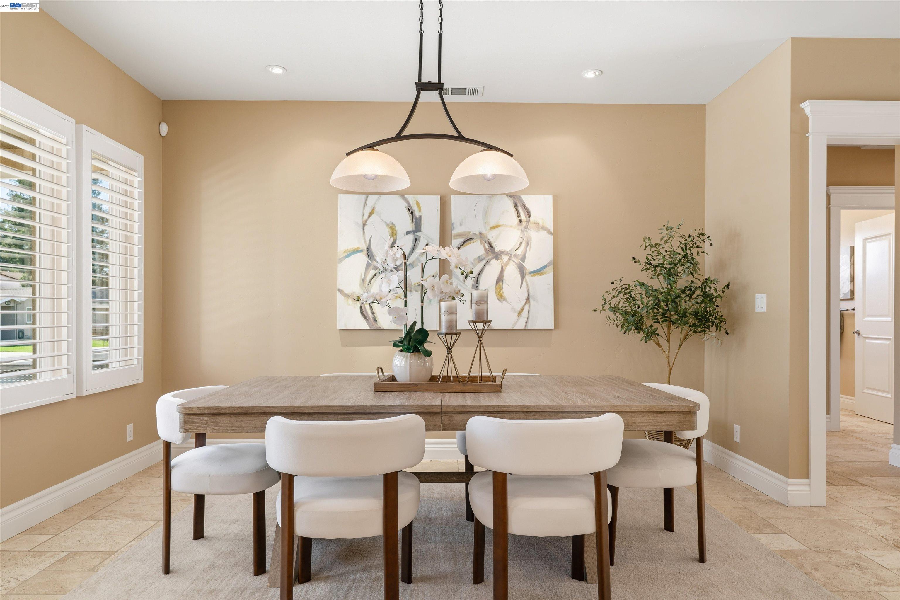 Detail Gallery Image 6 of 47 For 4071 Walnut Dr, Pleasanton,  CA 94566 - 3 Beds | 2/1 Baths