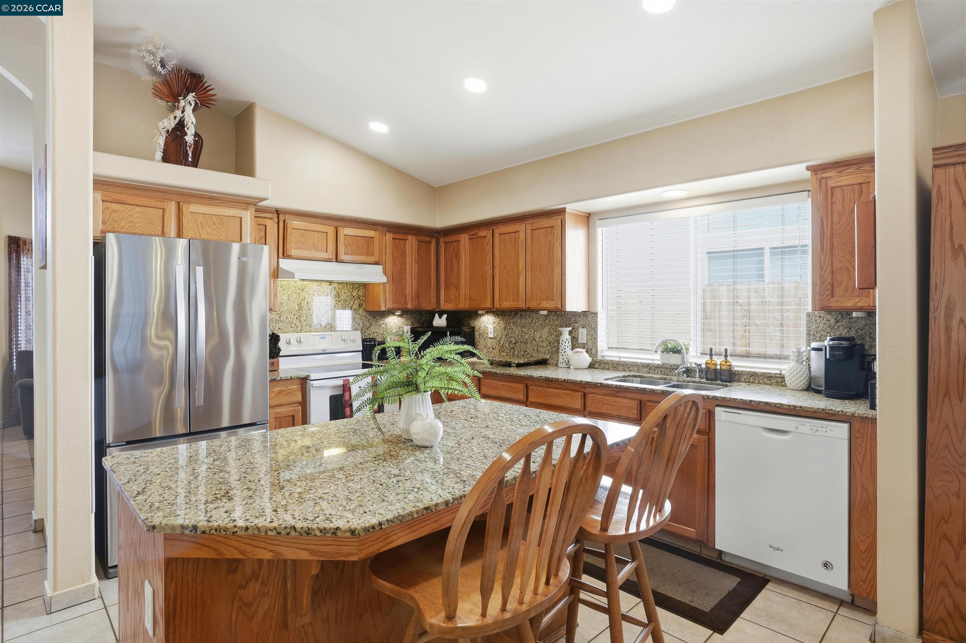 Detail Gallery Image 11 of 36 For 5640 N Wheeler Ave, Fresno,  CA 93722 - 4 Beds | 2 Baths