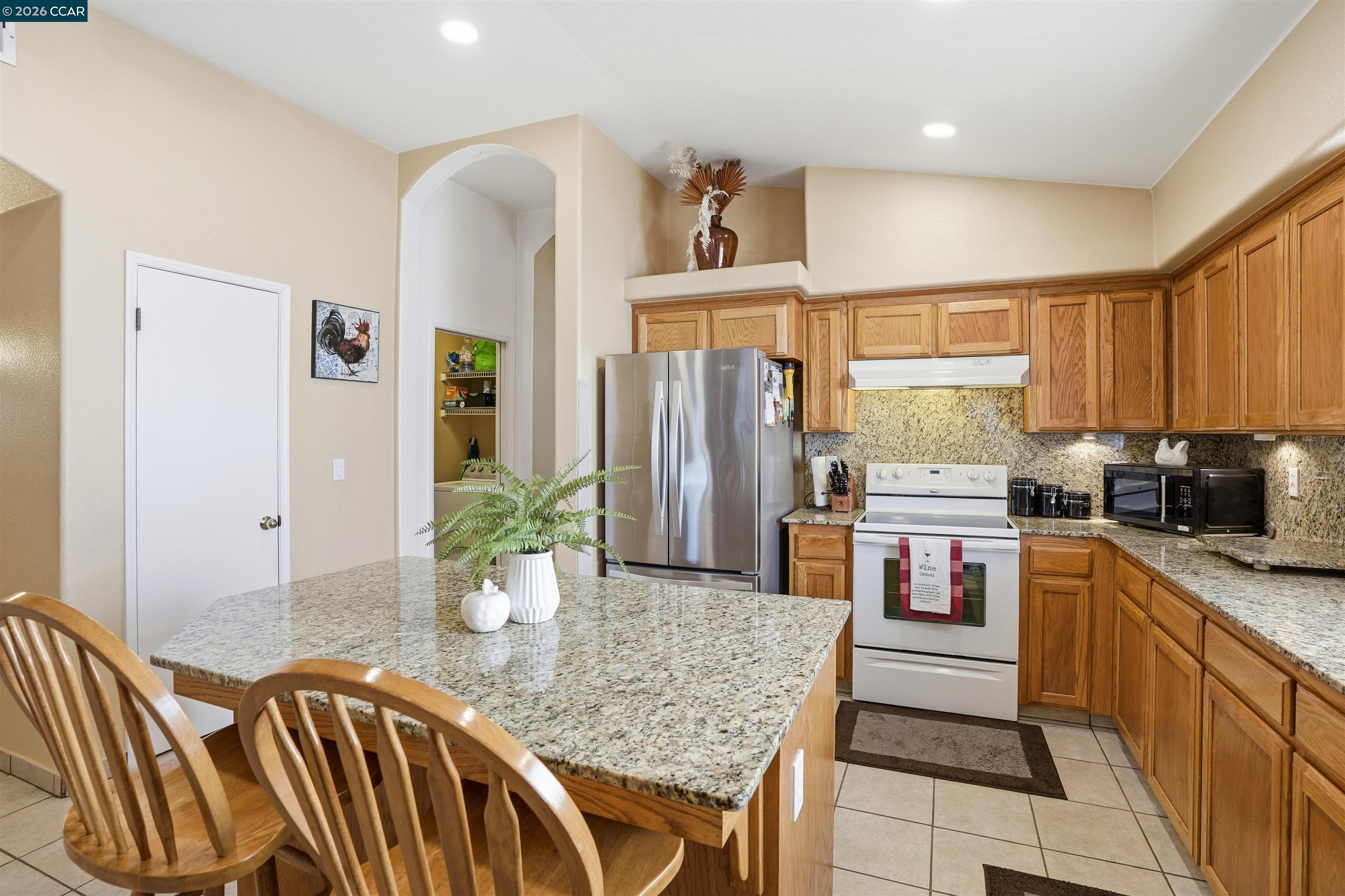 Detail Gallery Image 12 of 36 For 5640 N Wheeler Ave, Fresno,  CA 93722 - 4 Beds | 2 Baths