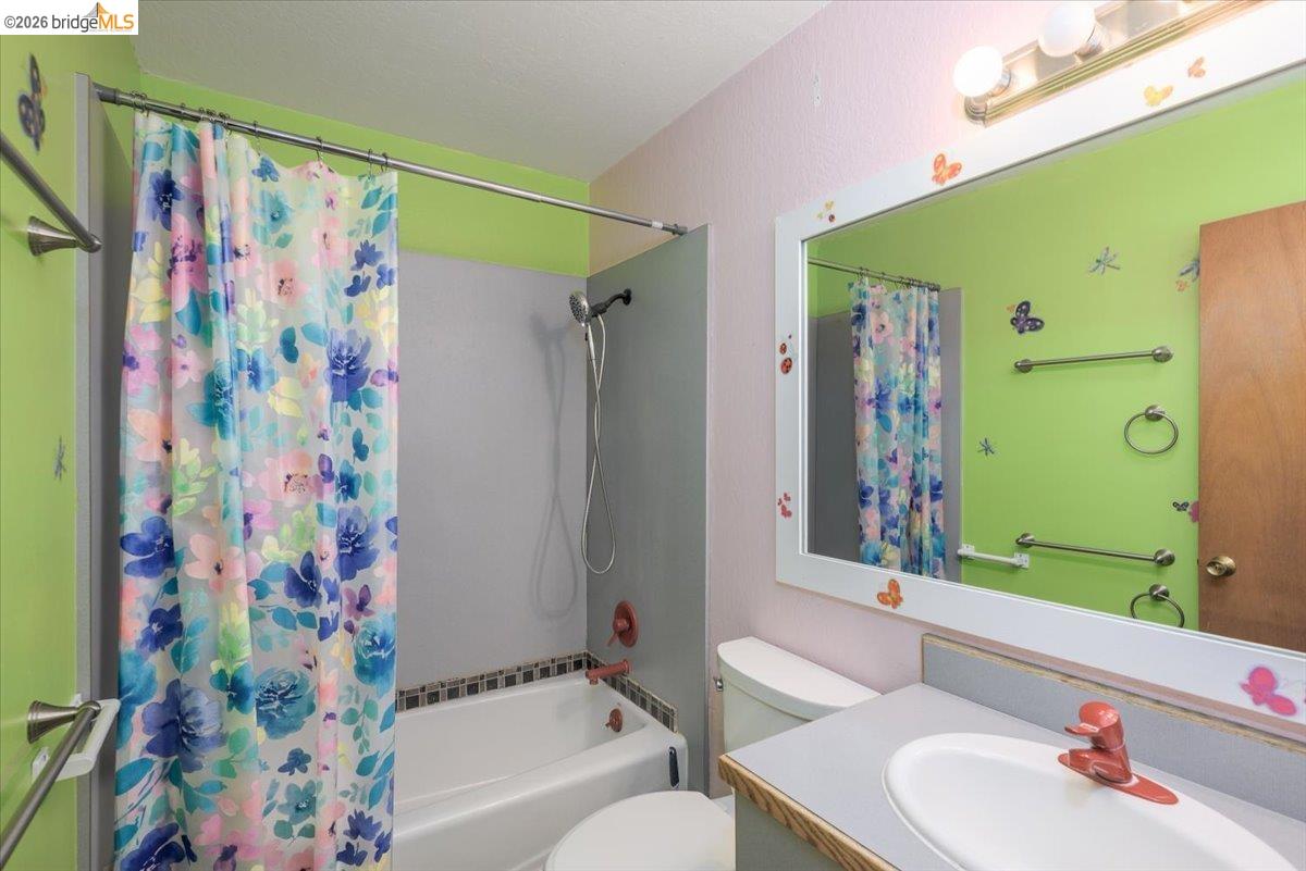 Detail Gallery Image 17 of 43 For 21798 Joyce Ct, Sonora,  CA 95370 - 4 Beds | 3 Baths