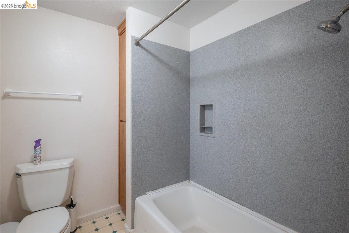 Detail Gallery Image 9 of 43 For 21798 Joyce Ct, Sonora,  CA 95370 - 4 Beds | 3 Baths