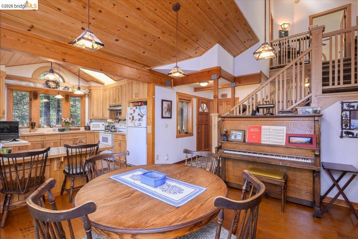 Detail Gallery Image 12 of 38 For 23160 Mark Twain Dr, Twain Harte,  CA 95383 - 3 Beds | 3 Baths