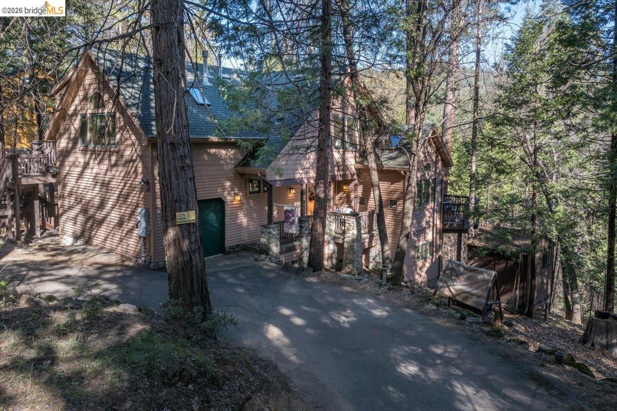 Detail Gallery Image 3 of 38 For 23160 Mark Twain Dr, Twain Harte,  CA 95383 - 3 Beds | 3 Baths