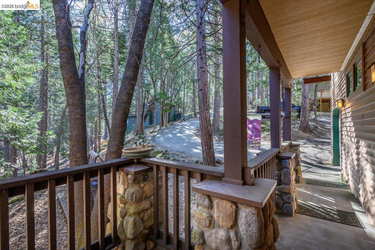 Detail Gallery Image 22 of 38 For 23160 Mark Twain Dr, Twain Harte,  CA 95383 - 3 Beds | 3 Baths