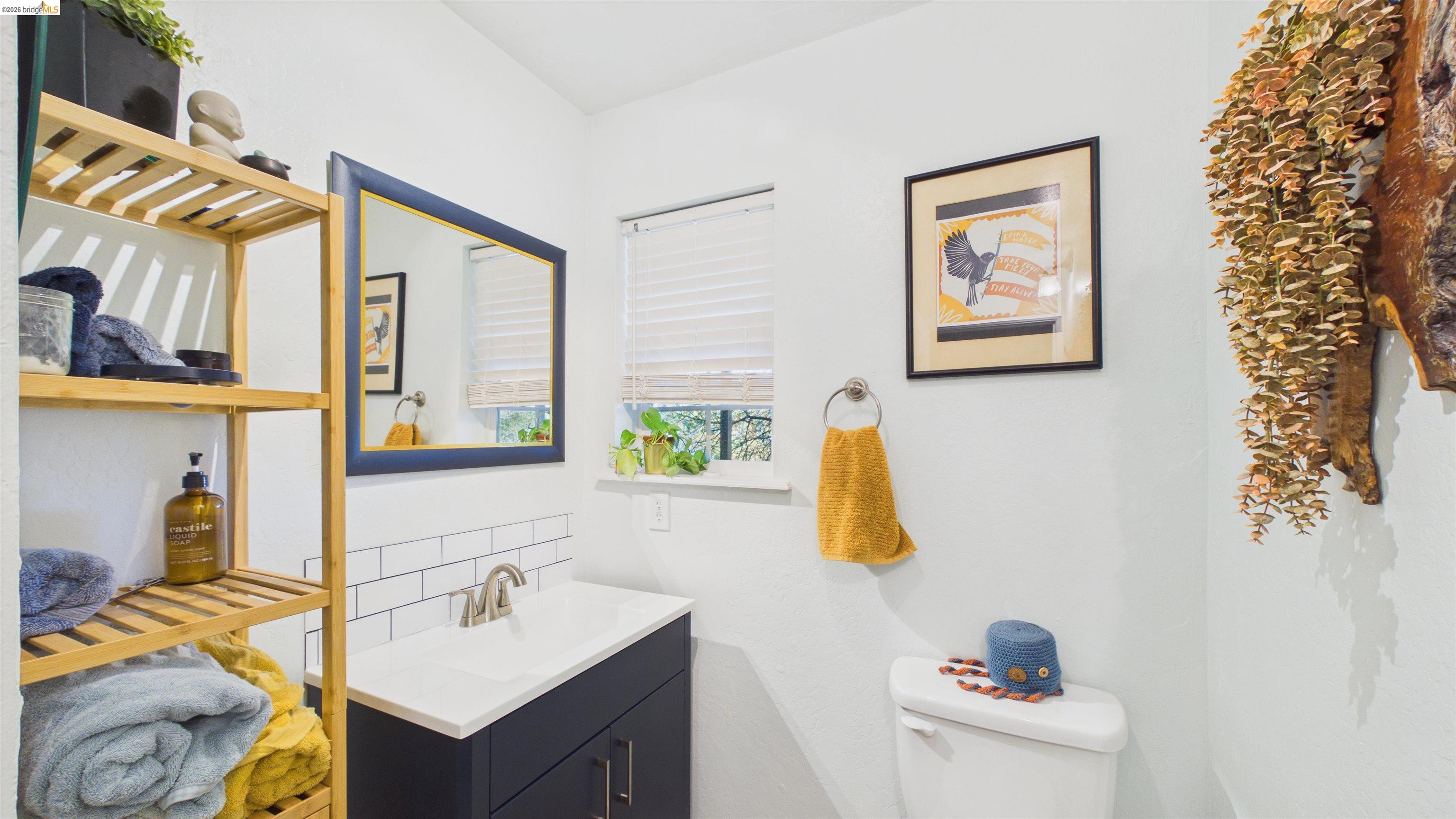 Detail Gallery Image 16 of 34 For 20870 Lynn Ln, Sonora,  CA 95370 - 3 Beds | 2/1 Baths