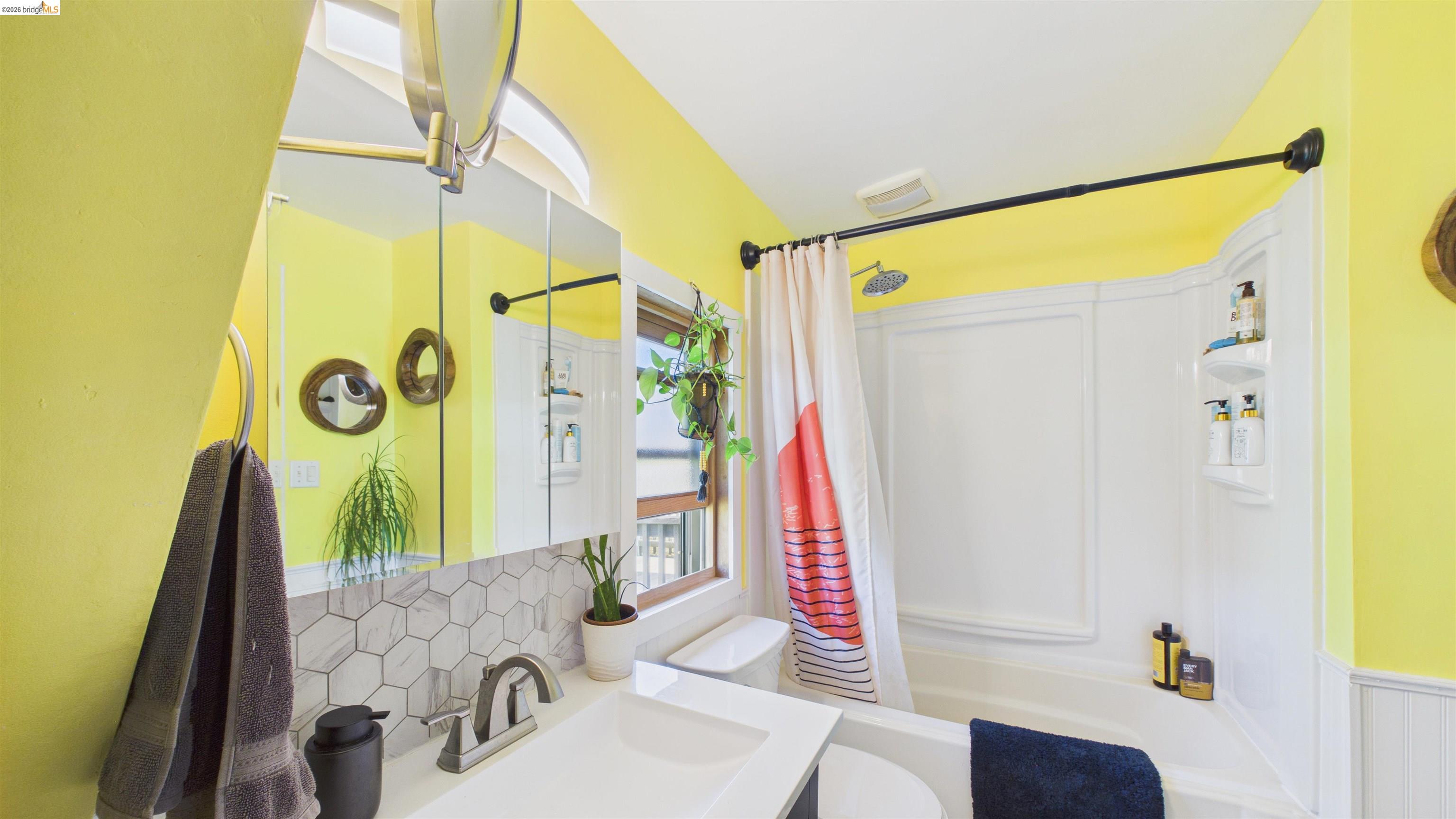 Detail Gallery Image 25 of 34 For 20870 Lynn Ln, Sonora,  CA 95370 - 3 Beds | 2/1 Baths