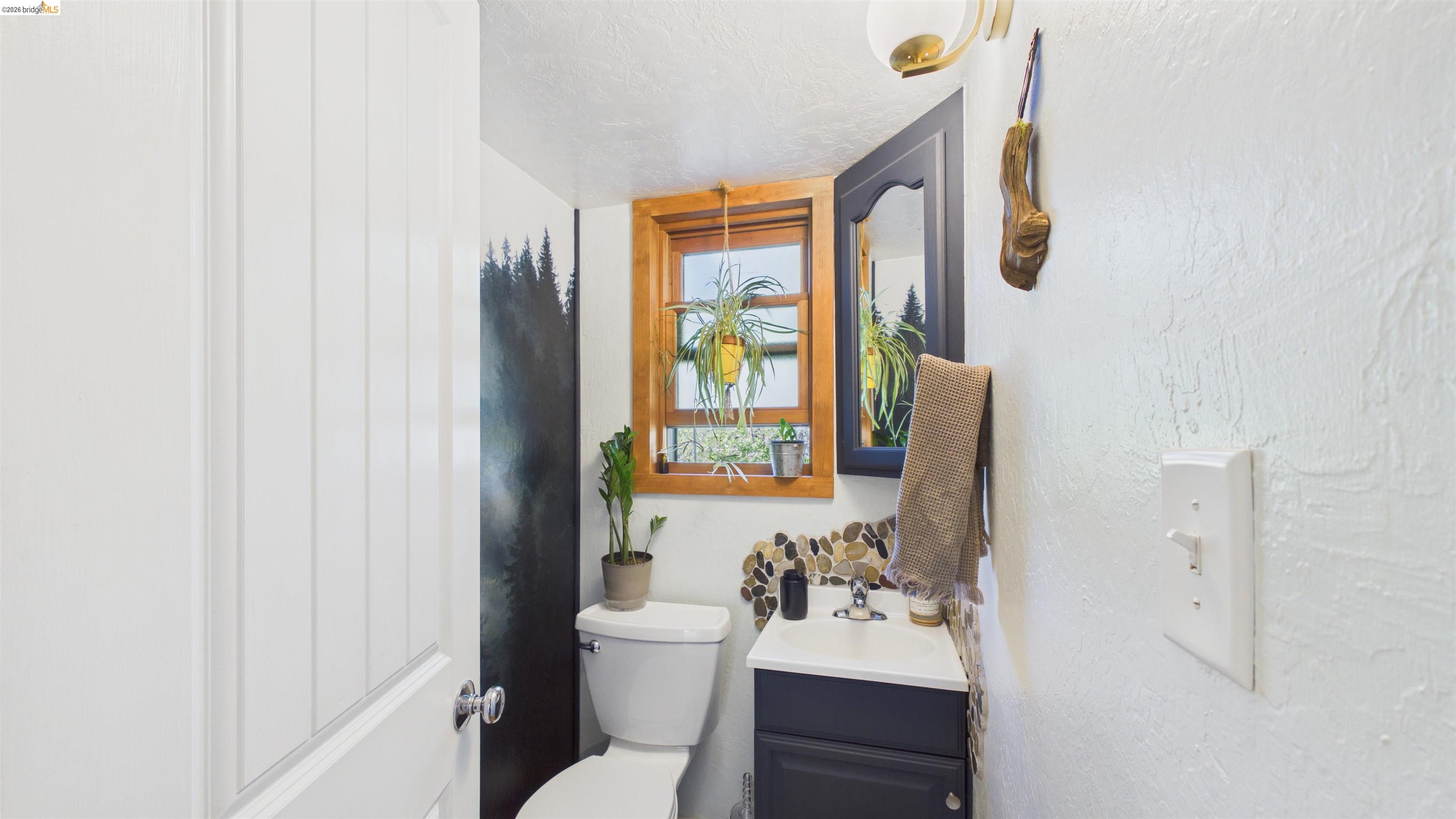 Detail Gallery Image 9 of 34 For 20870 Lynn Ln, Sonora,  CA 95370 - 3 Beds | 2/1 Baths