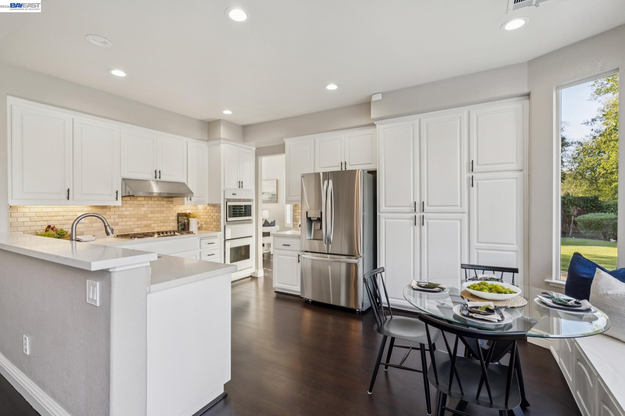 Detail Gallery Image 11 of 49 For 334 Squirrel Ridge Way, Danville,  CA 94506 - 5 Beds | 3 Baths