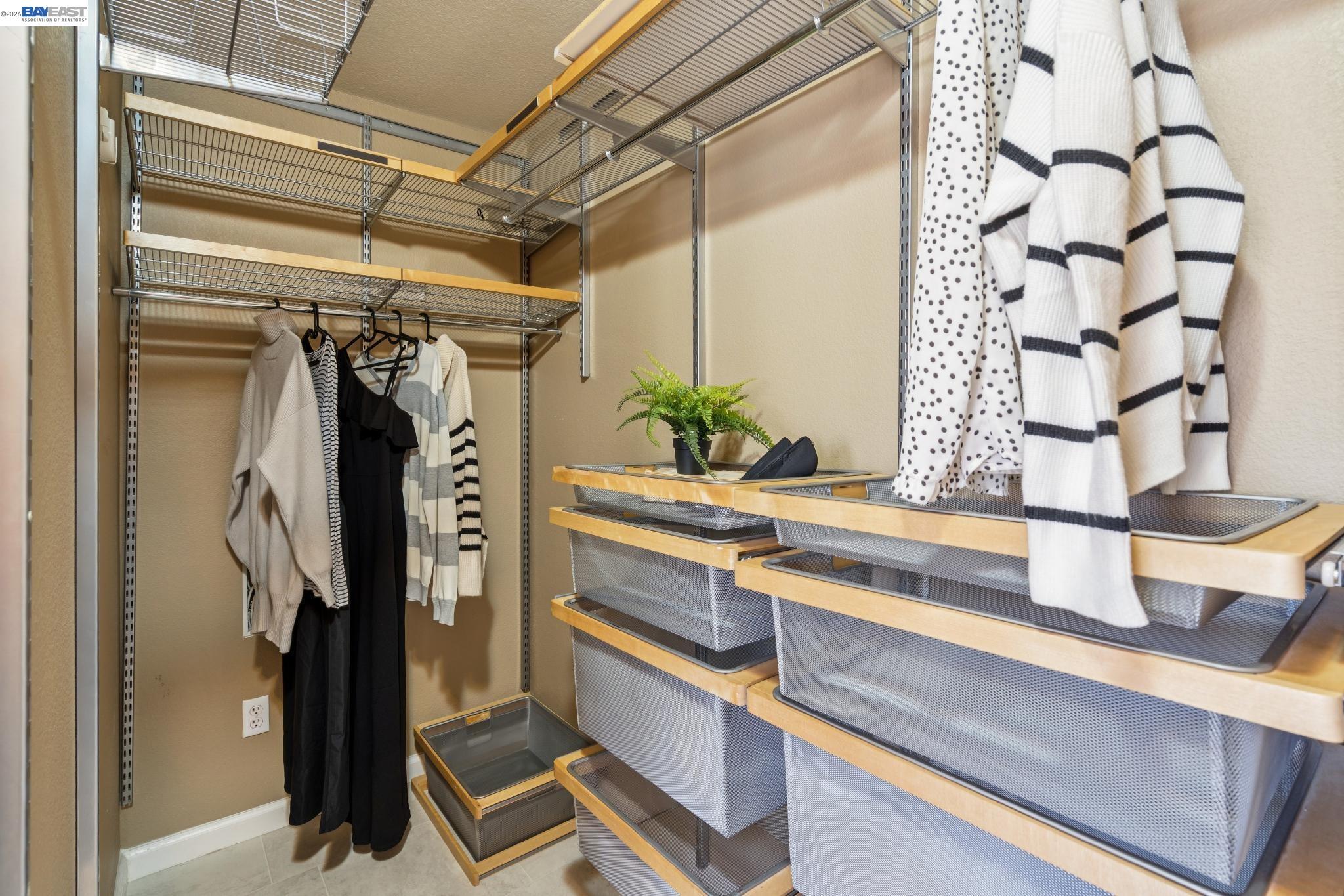 Detail Gallery Image 25 of 49 For 334 Squirrel Ridge Way, Danville,  CA 94506 - 5 Beds | 3 Baths