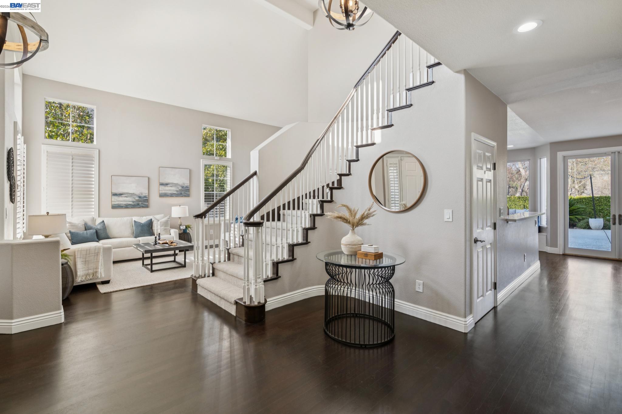 Detail Gallery Image 4 of 49 For 334 Squirrel Ridge Way, Danville,  CA 94506 - 5 Beds | 3 Baths