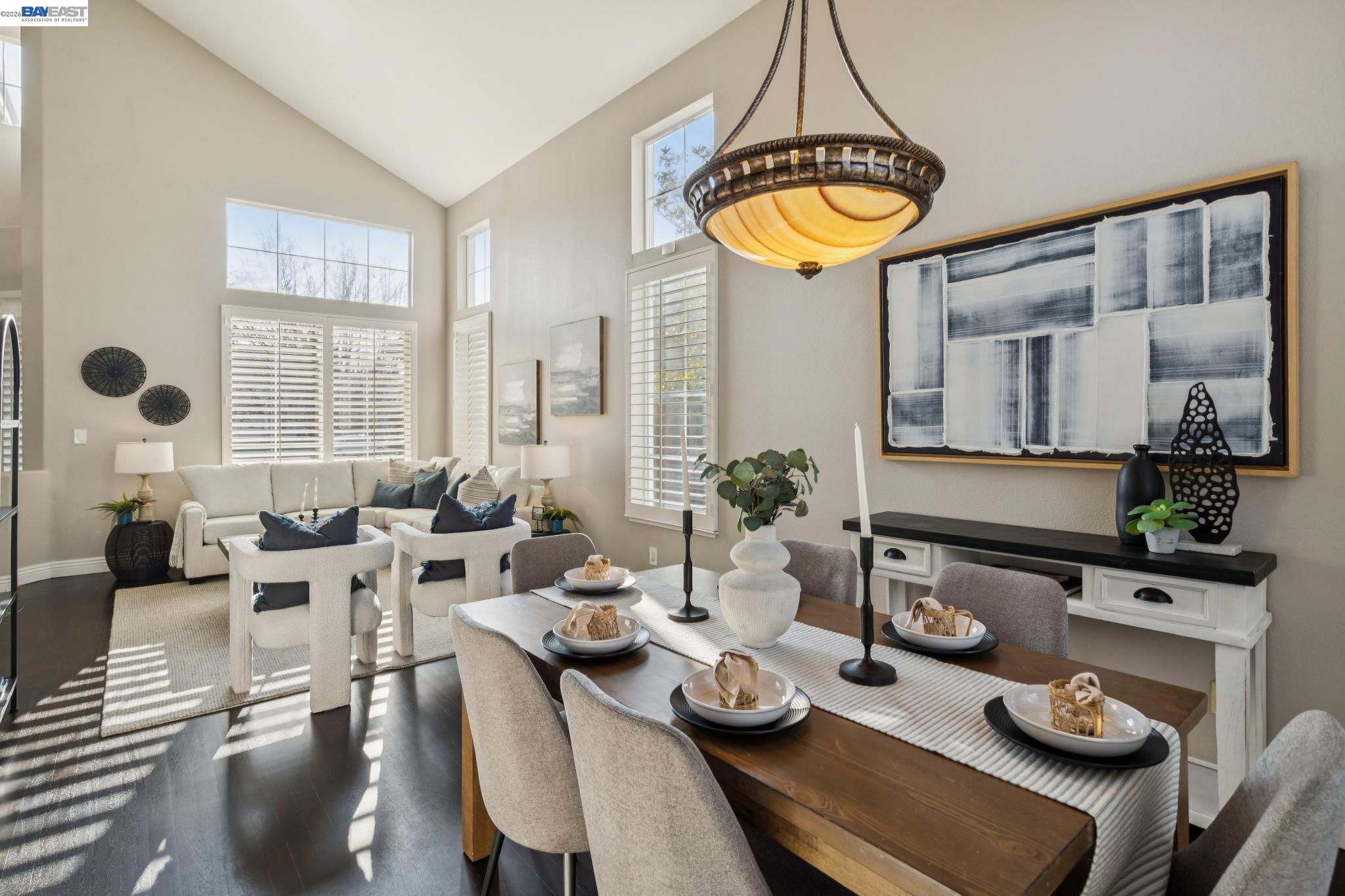 Detail Gallery Image 9 of 49 For 334 Squirrel Ridge Way, Danville,  CA 94506 - 5 Beds | 3 Baths