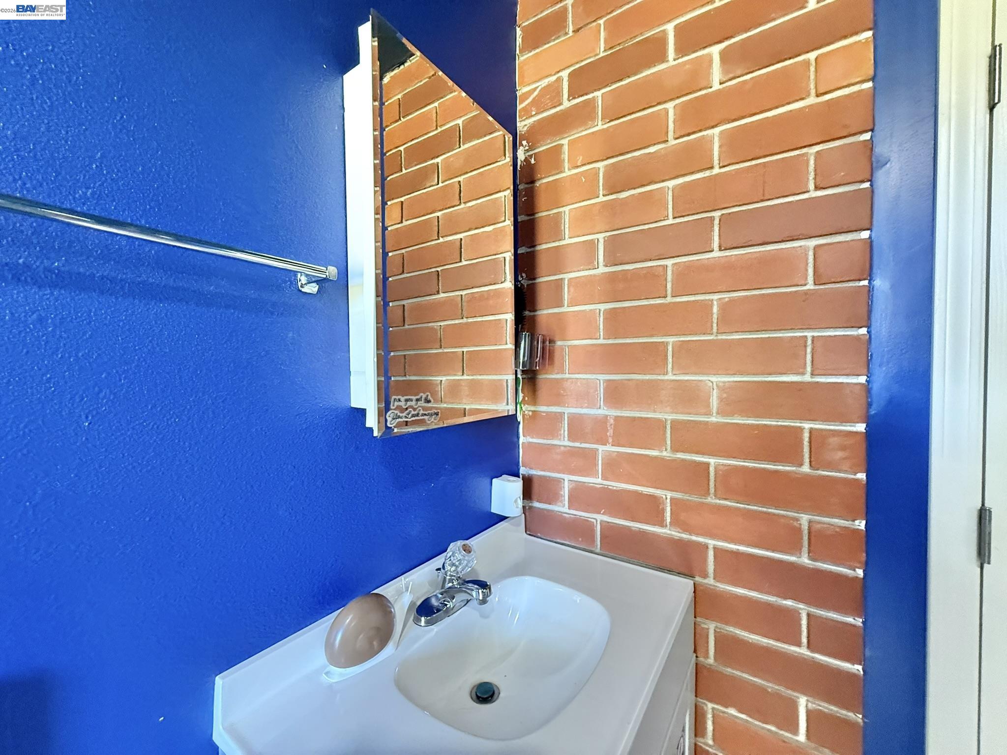 Detail Gallery Image 19 of 28 For 6928 E Lane Ave, Fresno,  CA 93727 - 3 Beds | 2 Baths