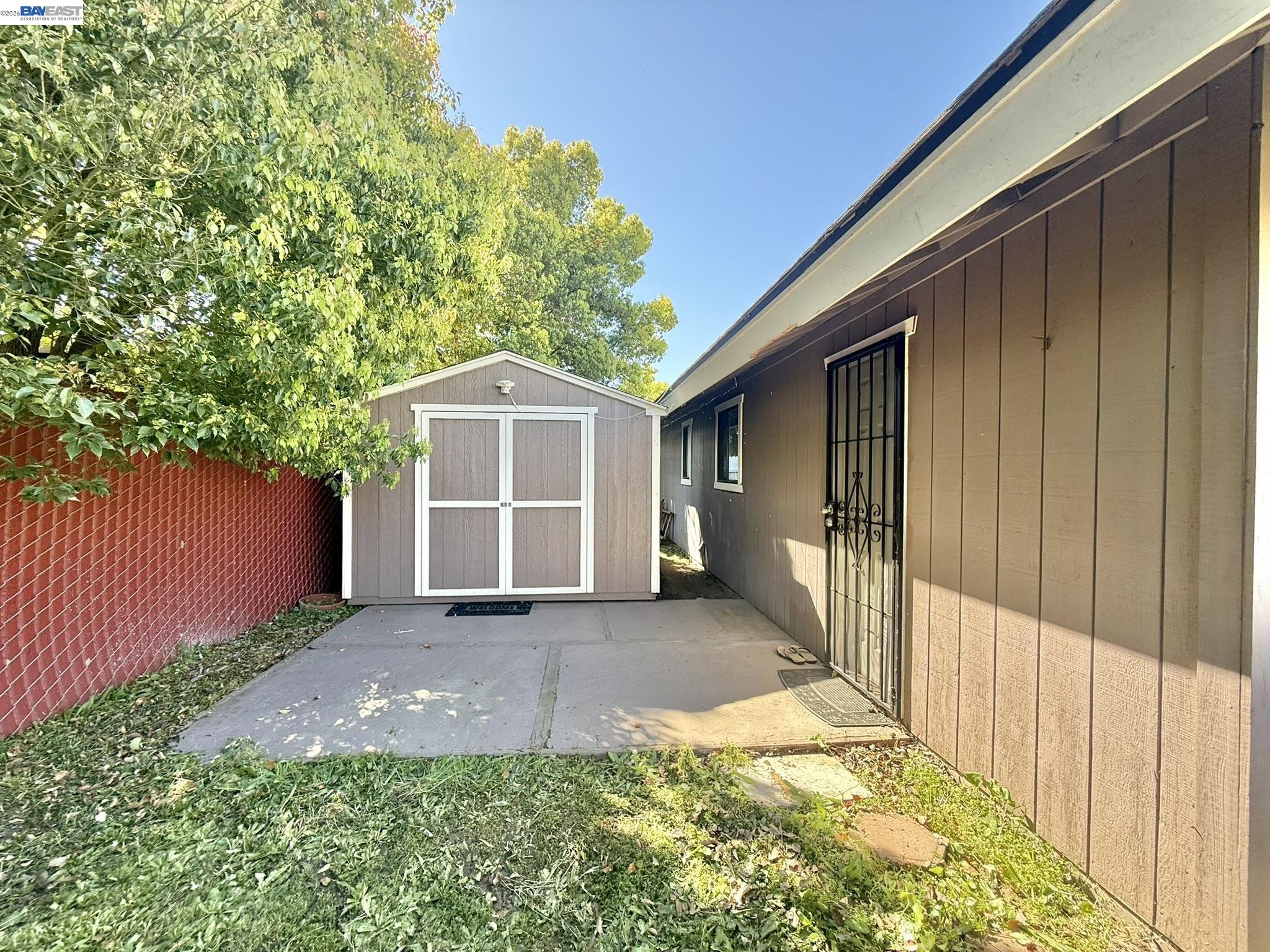 Detail Gallery Image 25 of 28 For 6928 E Lane Ave, Fresno,  CA 93727 - 3 Beds | 2 Baths