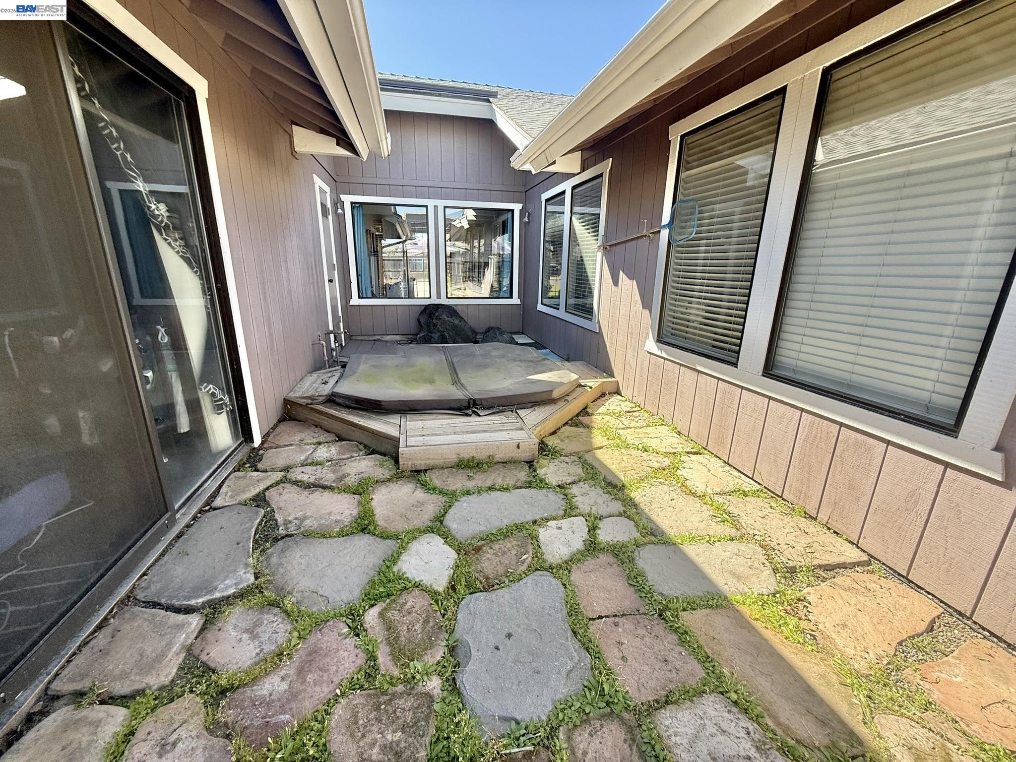 Detail Gallery Image 27 of 28 For 6928 E Lane Ave, Fresno,  CA 93727 - 3 Beds | 2 Baths