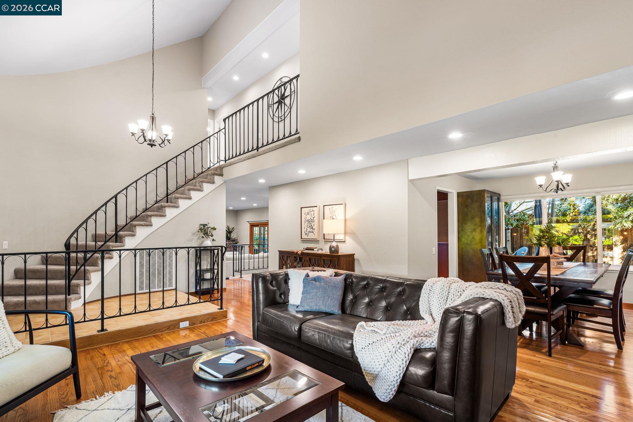 Detail Gallery Image 9 of 60 For 4417 Catalpa Ct, Concord,  CA 94521 - 4 Beds | 3 Baths