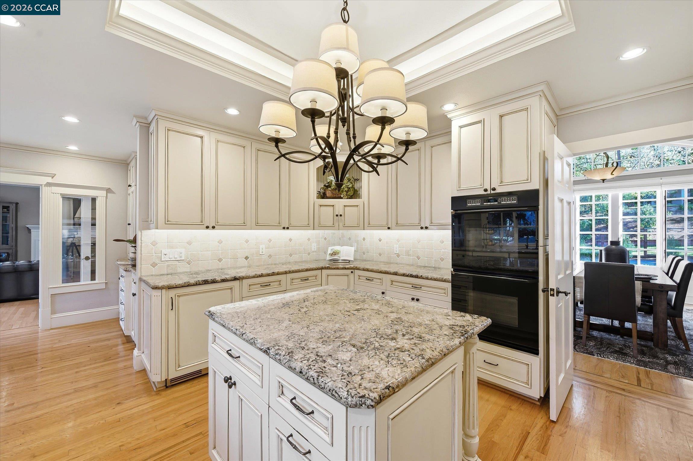 Detail Gallery Image 14 of 44 For 10 Elizabeth Ln, Danville,  CA 94526 - 4 Beds | 3/1 Baths