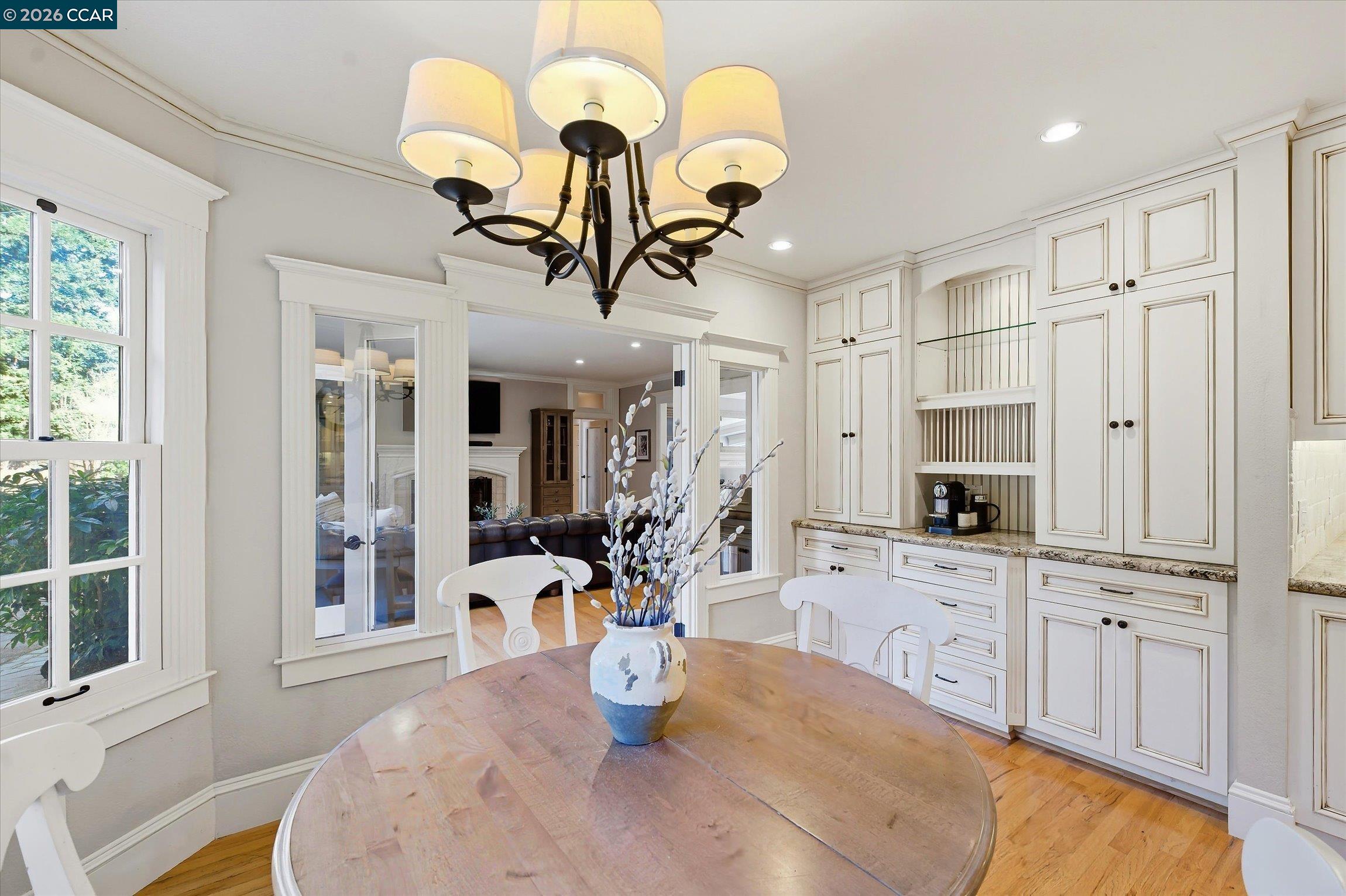 Detail Gallery Image 18 of 44 For 10 Elizabeth Ln, Danville,  CA 94526 - 4 Beds | 3/1 Baths