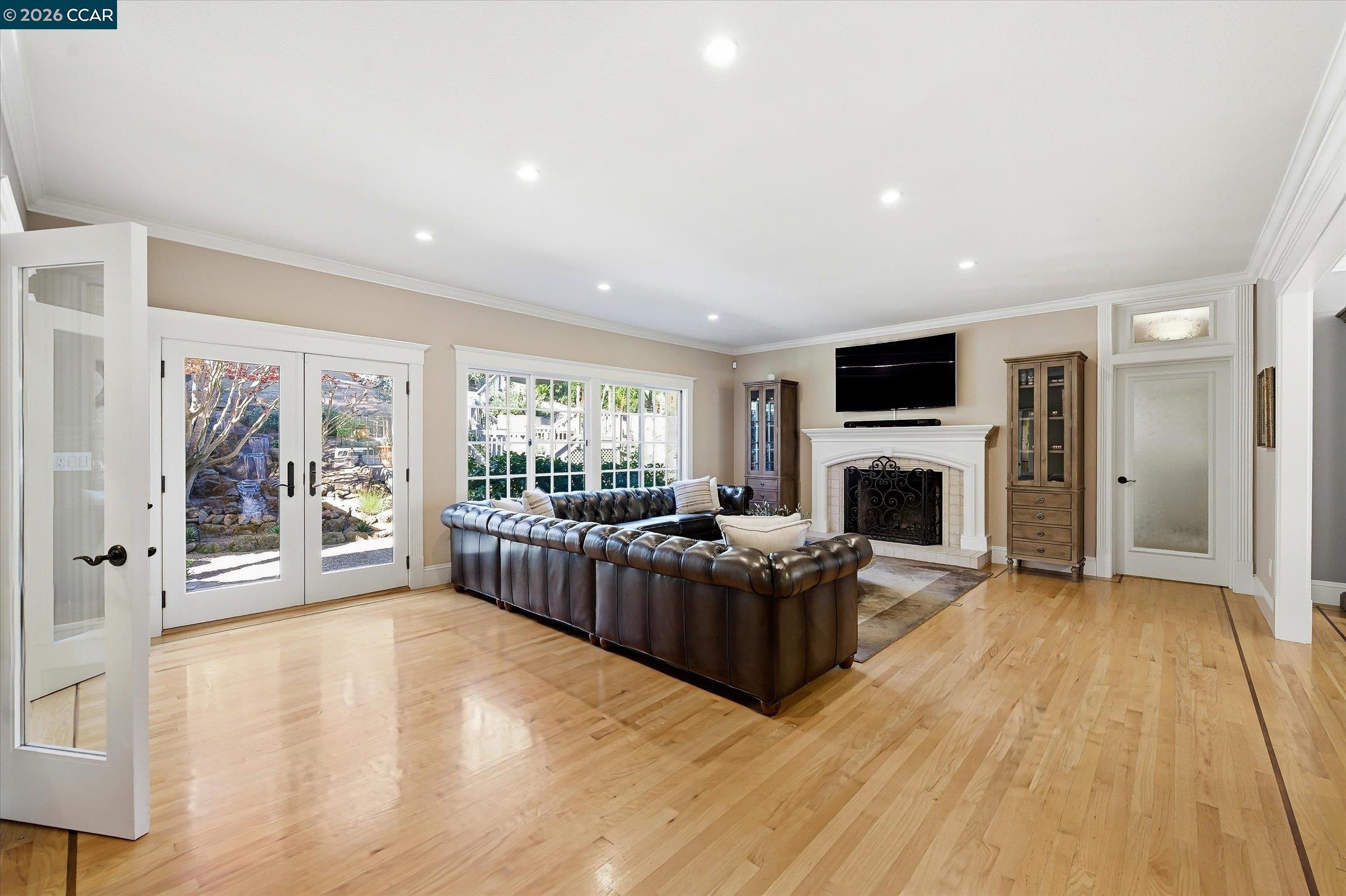 Detail Gallery Image 19 of 44 For 10 Elizabeth Ln, Danville,  CA 94526 - 4 Beds | 3/1 Baths