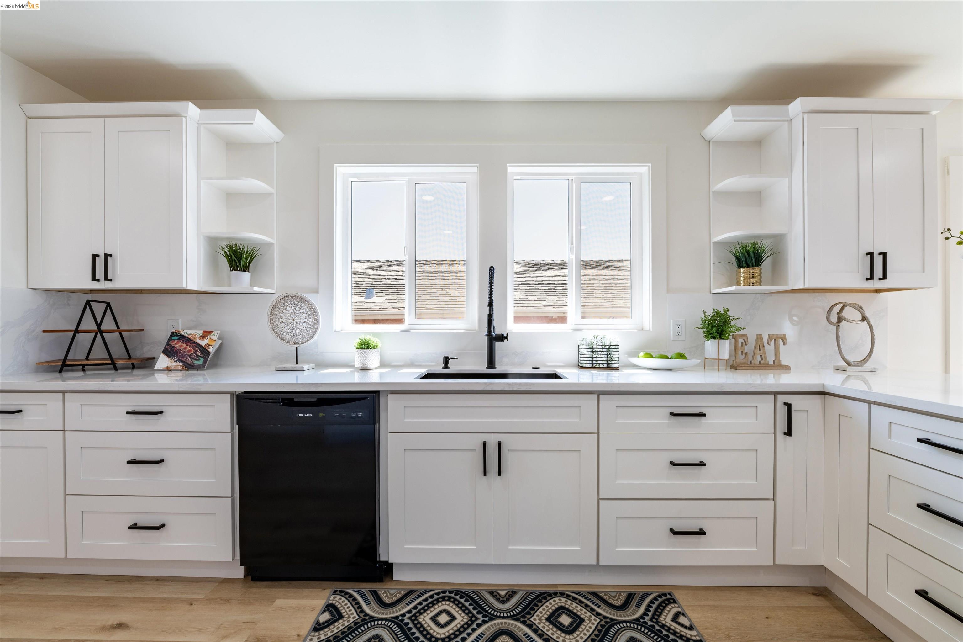 Detail Gallery Image 13 of 43 For 3568 Harper Street, Oakland,  CA 94601 - 3 Beds | 2 Baths