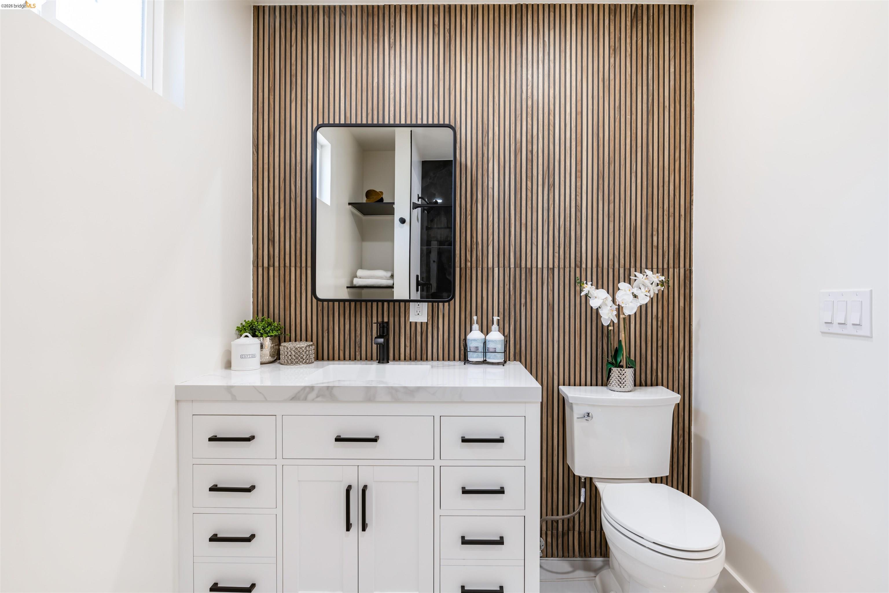 Detail Gallery Image 31 of 43 For 3568 Harper Street, Oakland,  CA 94601 - 3 Beds | 2 Baths