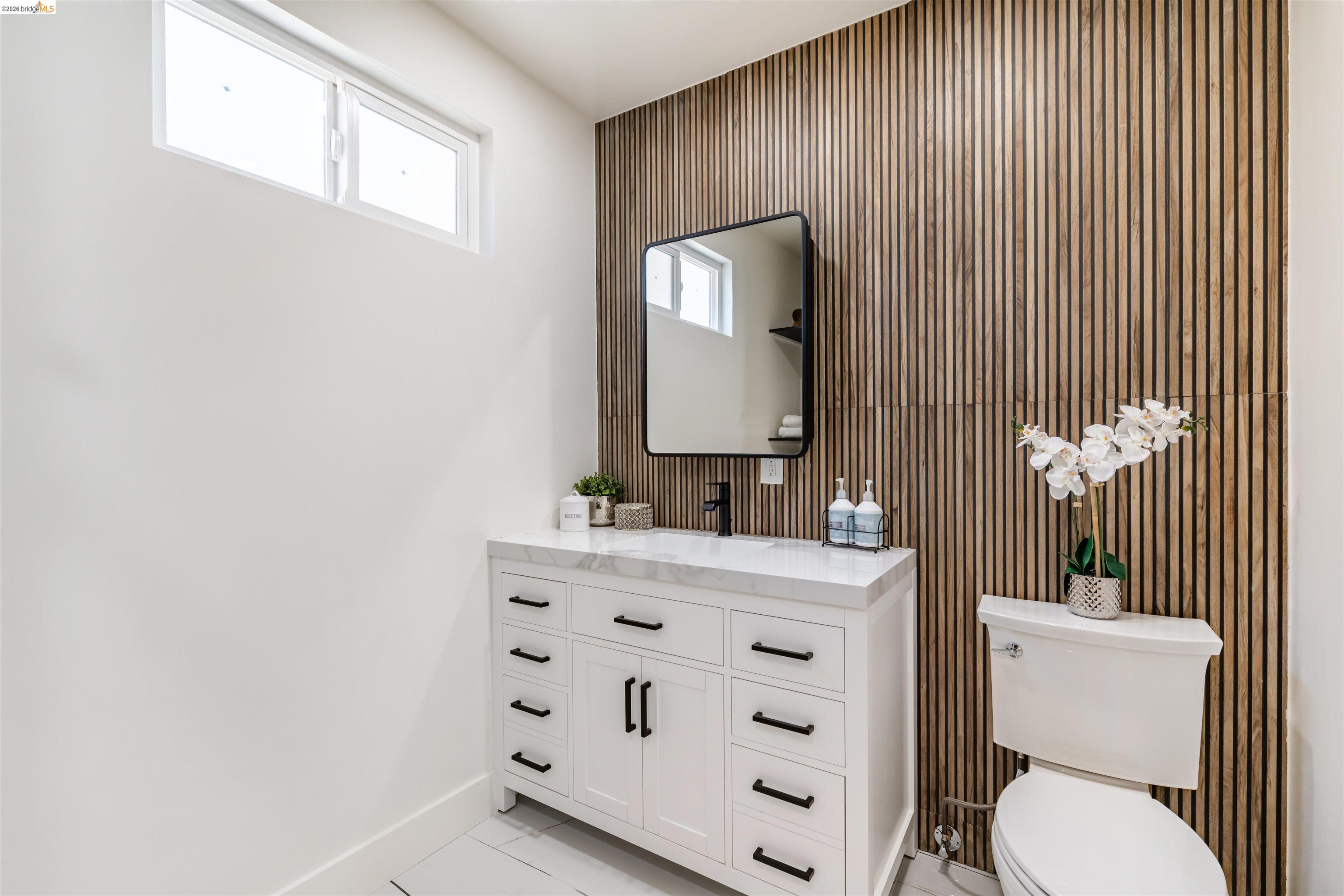 Detail Gallery Image 32 of 43 For 3568 Harper Street, Oakland,  CA 94601 - 3 Beds | 2 Baths