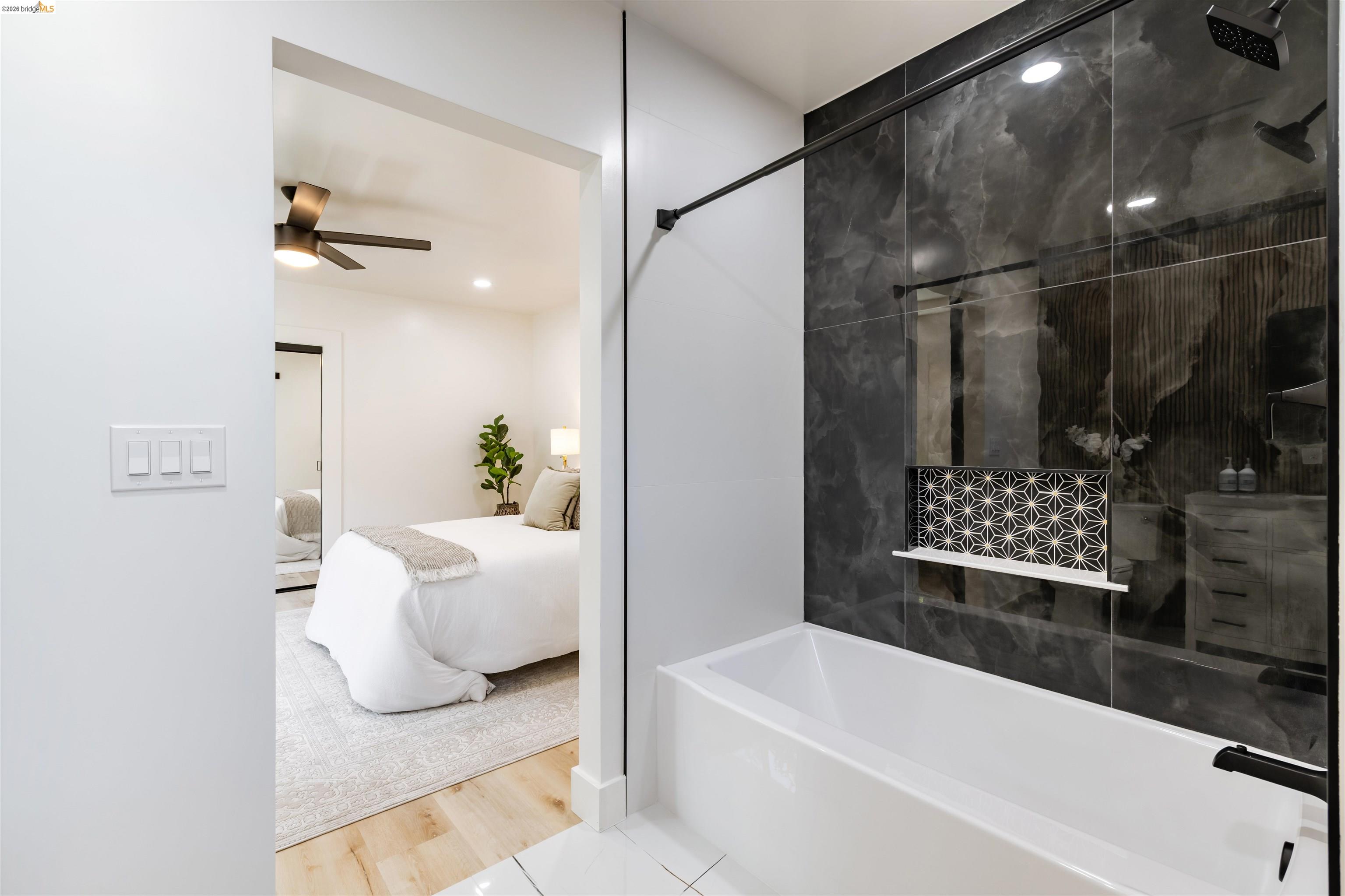 Detail Gallery Image 34 of 43 For 3568 Harper Street, Oakland,  CA 94601 - 3 Beds | 2 Baths