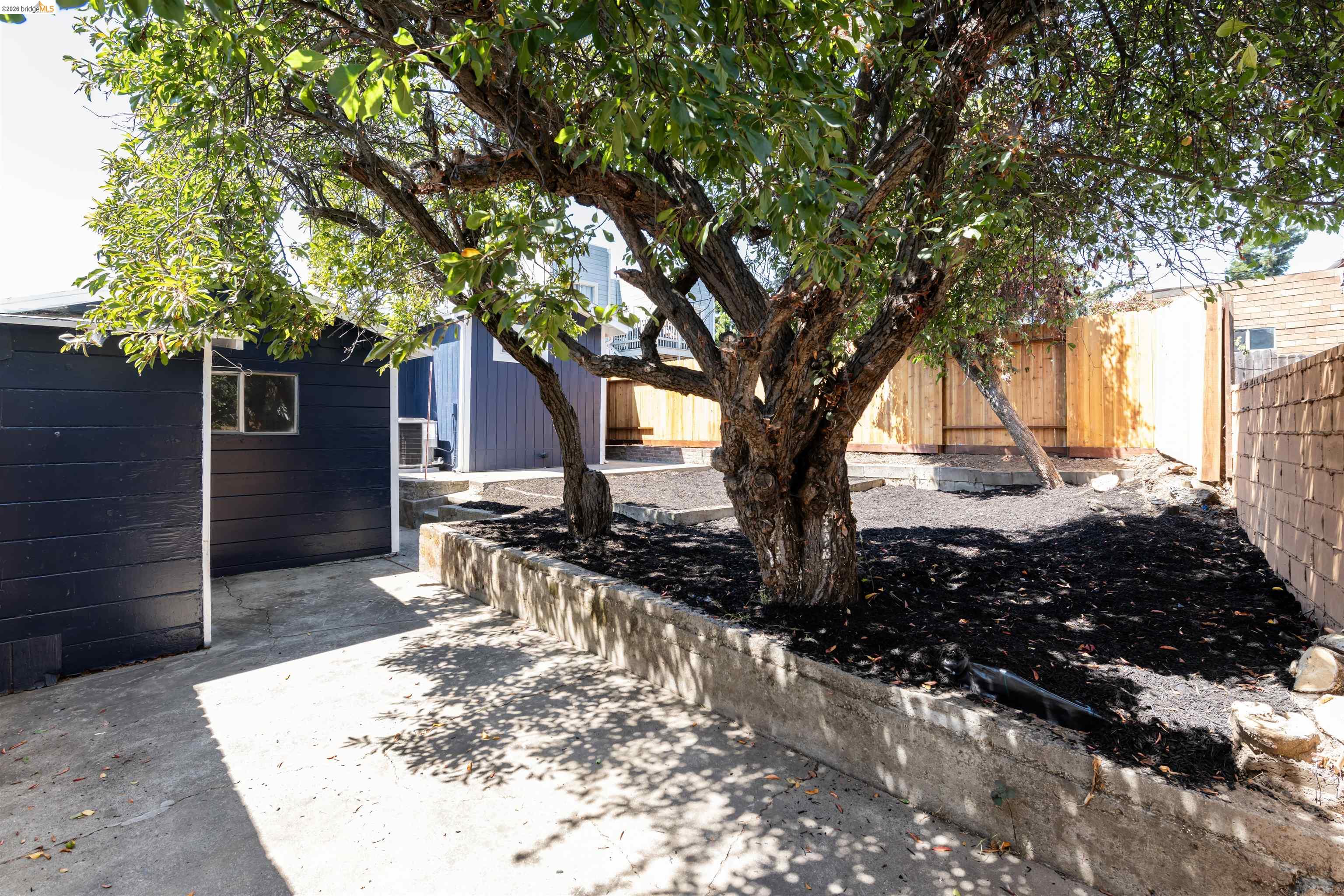 Detail Gallery Image 39 of 43 For 3568 Harper Street, Oakland,  CA 94601 - 3 Beds | 2 Baths