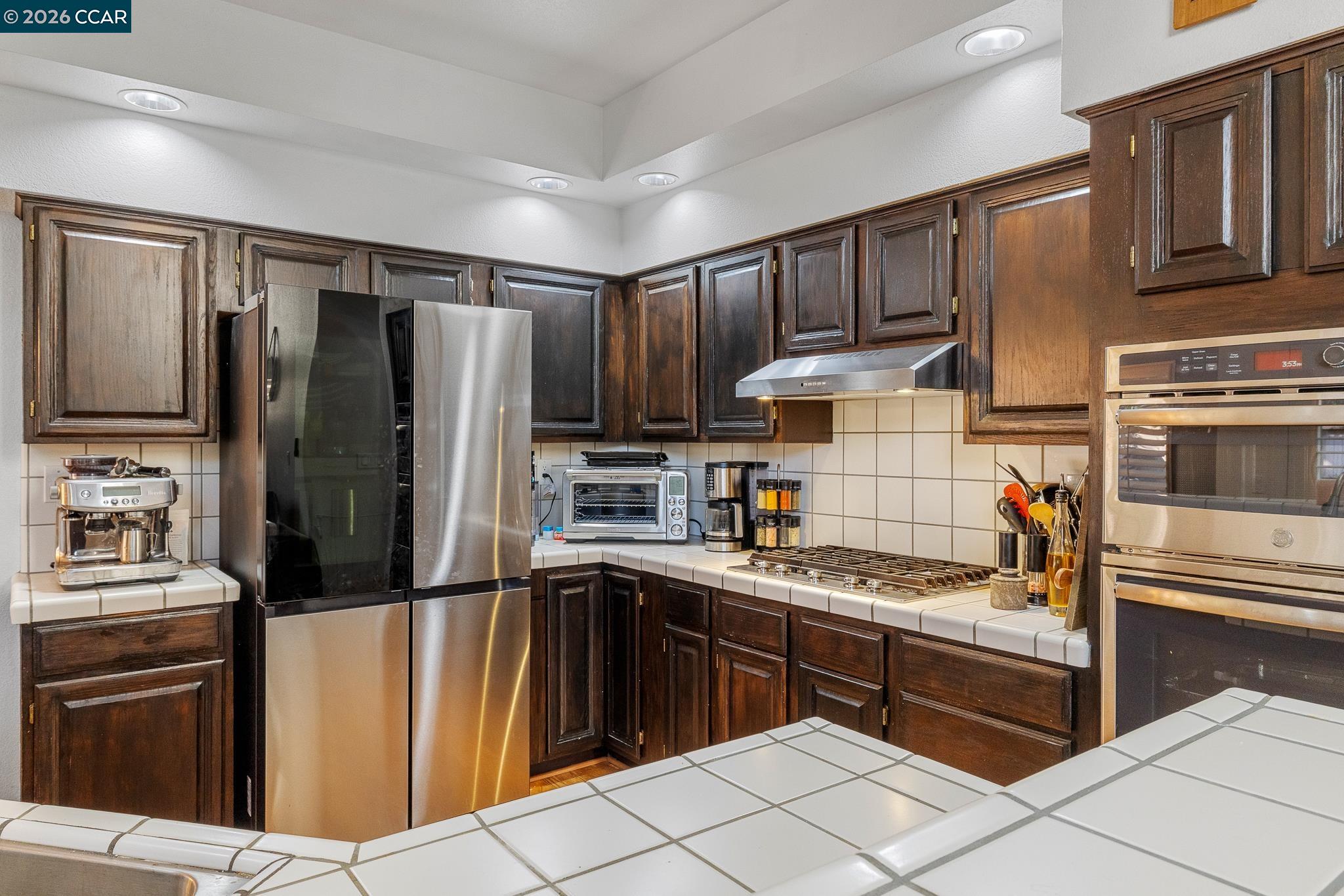 Detail Gallery Image 15 of 57 For 8675 Falmouth Way, Sacramento,  CA 95823 - 5 Beds | 3 Baths