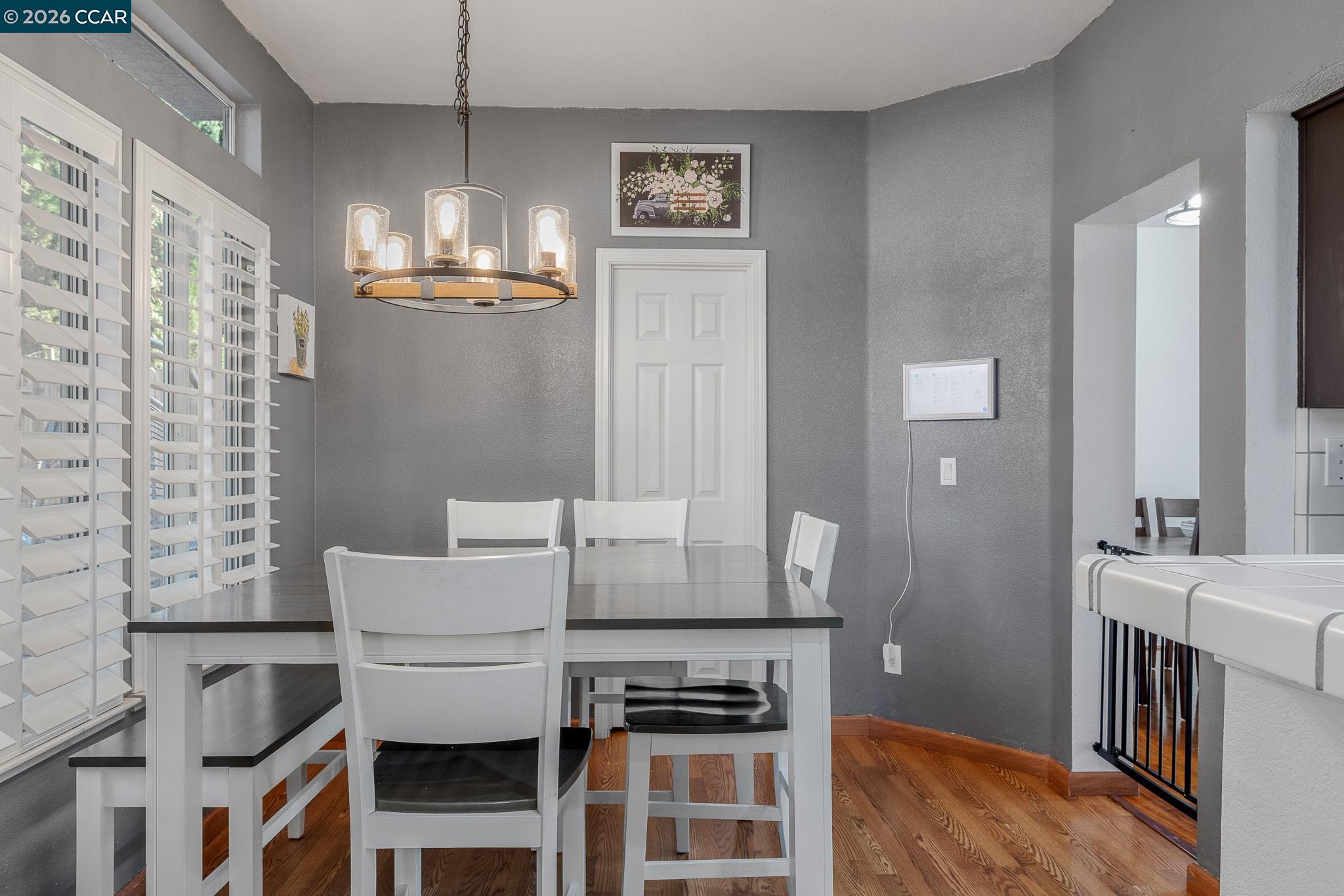 Detail Gallery Image 18 of 57 For 8675 Falmouth Way, Sacramento,  CA 95823 - 5 Beds | 3 Baths