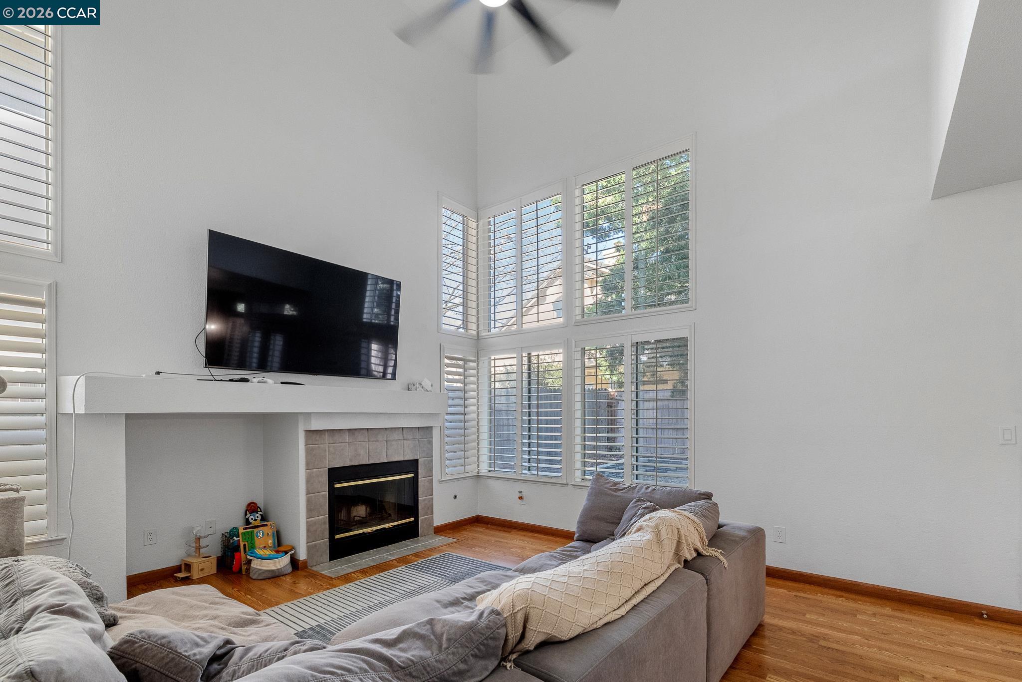 Detail Gallery Image 23 of 57 For 8675 Falmouth Way, Sacramento,  CA 95823 - 5 Beds | 3 Baths