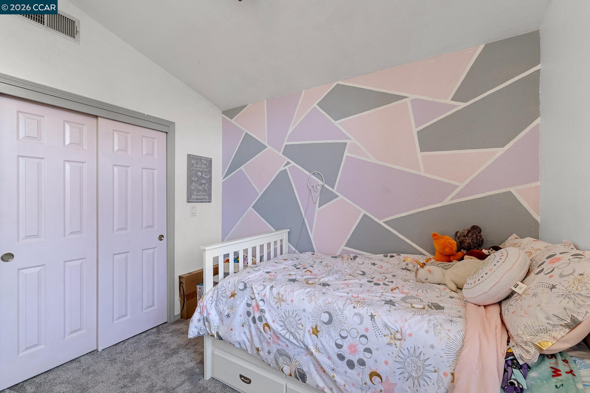 Detail Gallery Image 32 of 57 For 8675 Falmouth Way, Sacramento,  CA 95823 - 5 Beds | 3 Baths