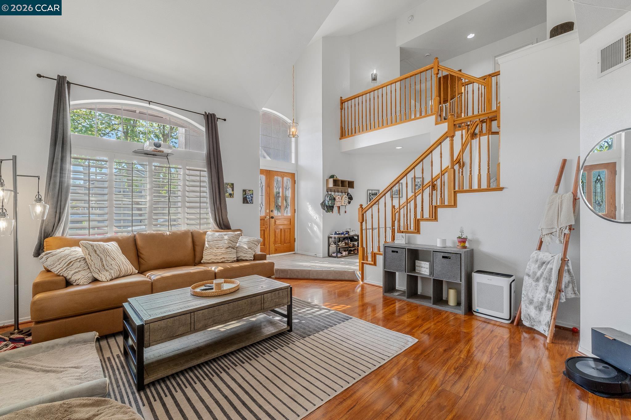 Detail Gallery Image 6 of 57 For 8675 Falmouth Way, Sacramento,  CA 95823 - 5 Beds | 3 Baths