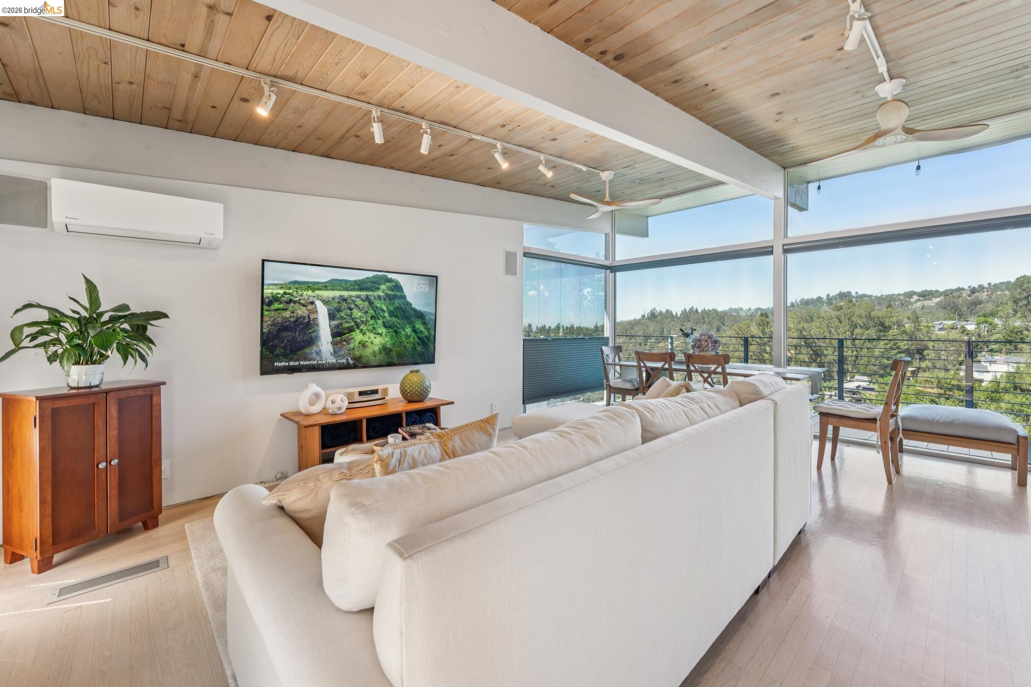 2 Cortez Ct, Oakland, CA, 94611