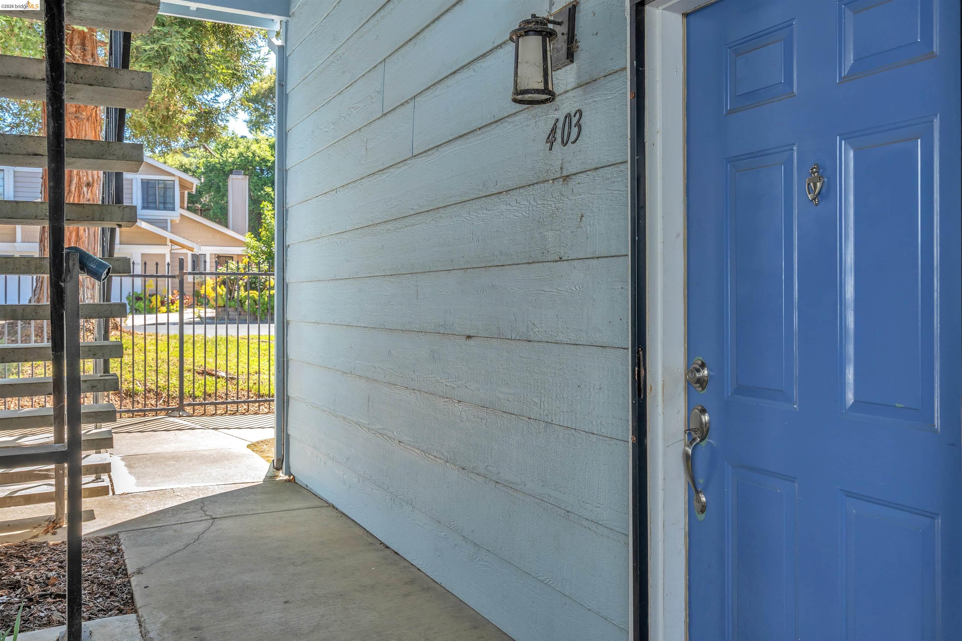 Front Image Thumbnail for EB41128180