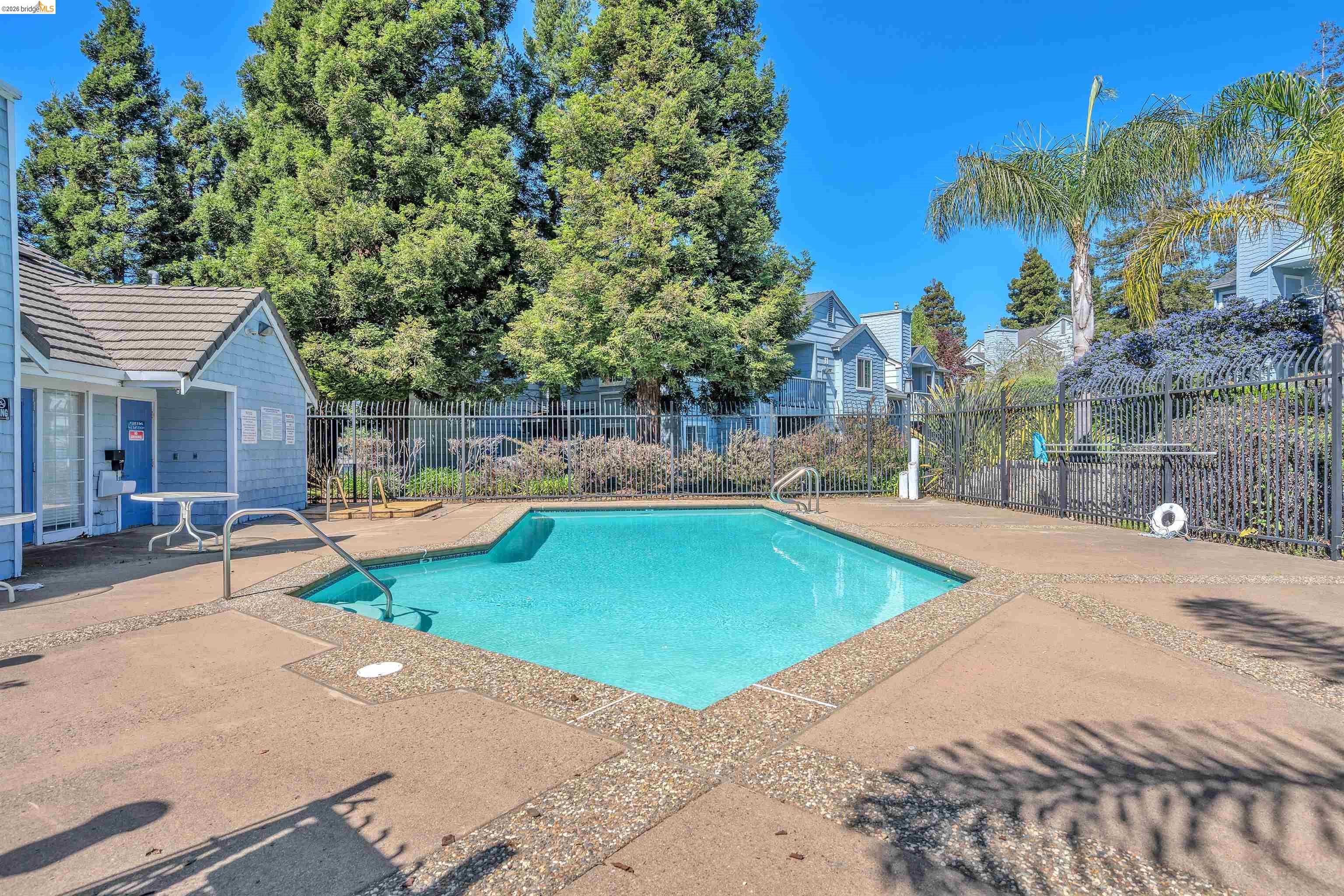 Detail Gallery Image 21 of 25 For 403 Lighthouse Dr, Vallejo,  CA 94590 - 2 Beds | 1 Baths