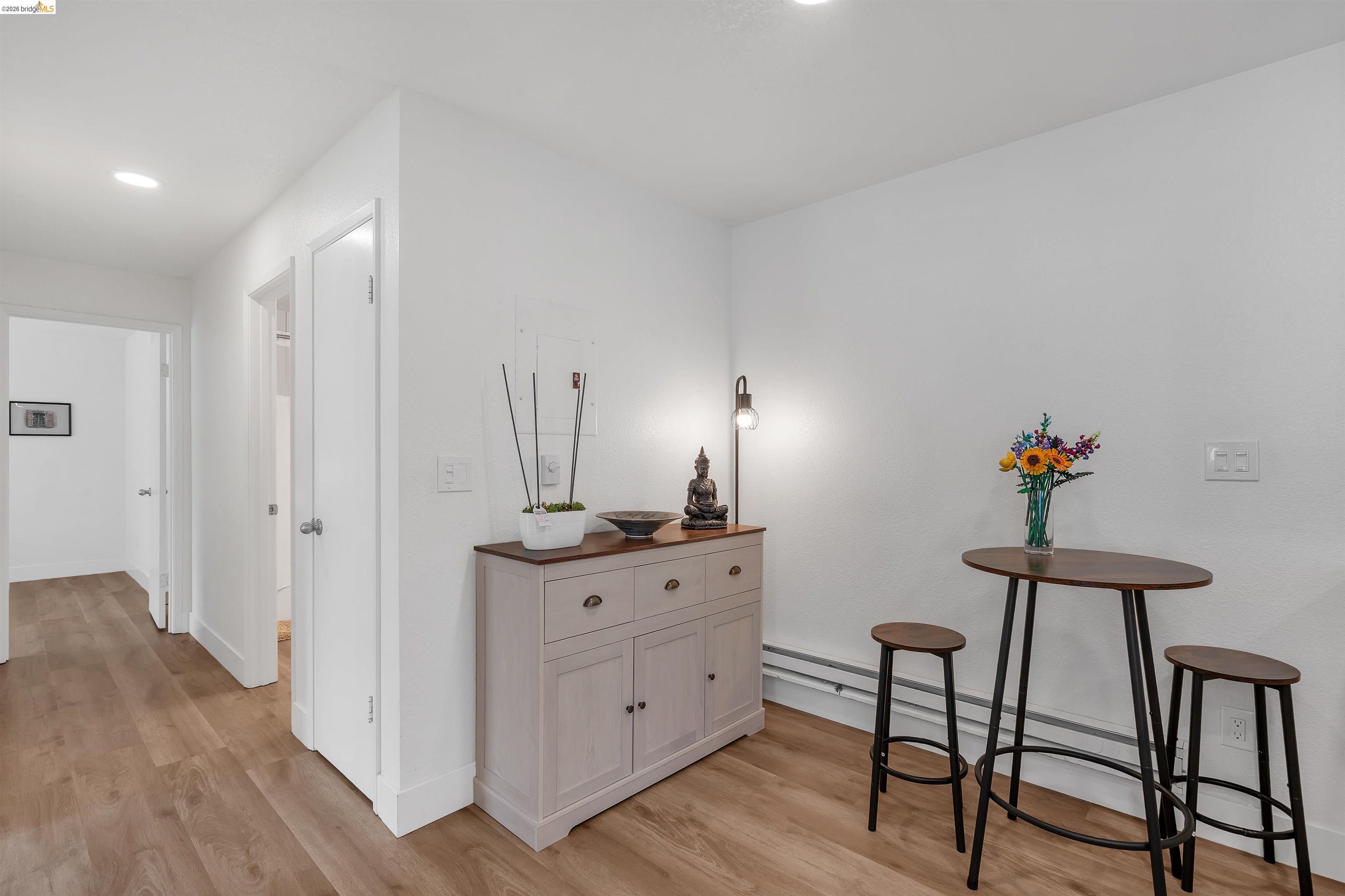 Detail Gallery Image 4 of 25 For 403 Lighthouse Dr, Vallejo,  CA 94590 - 2 Beds | 1 Baths