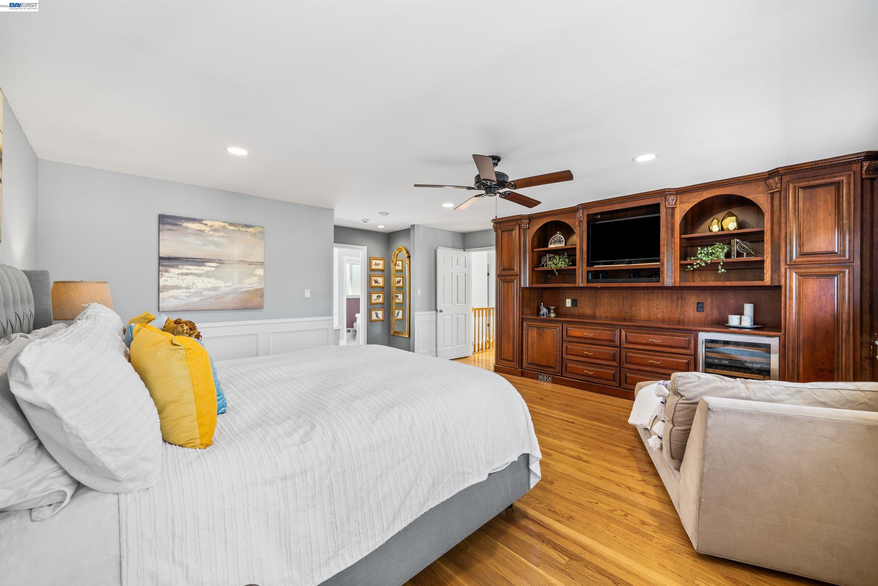 Detail Gallery Image 24 of 47 For 5207 Crestline Way, Pleasanton,  CA 94566 - 4 Beds | 2/1 Baths