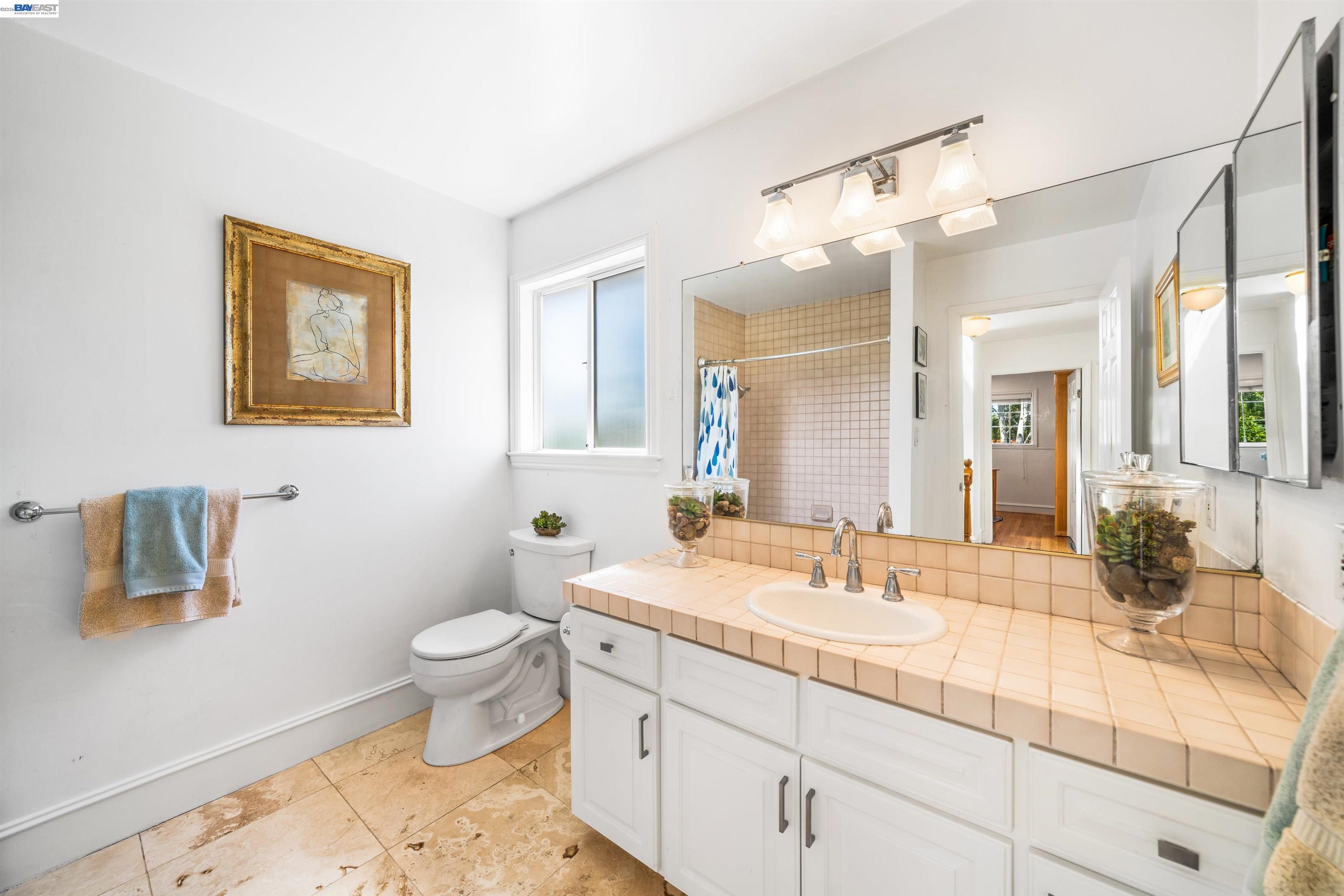 Detail Gallery Image 33 of 47 For 5207 Crestline Way, Pleasanton,  CA 94566 - 4 Beds | 2/1 Baths