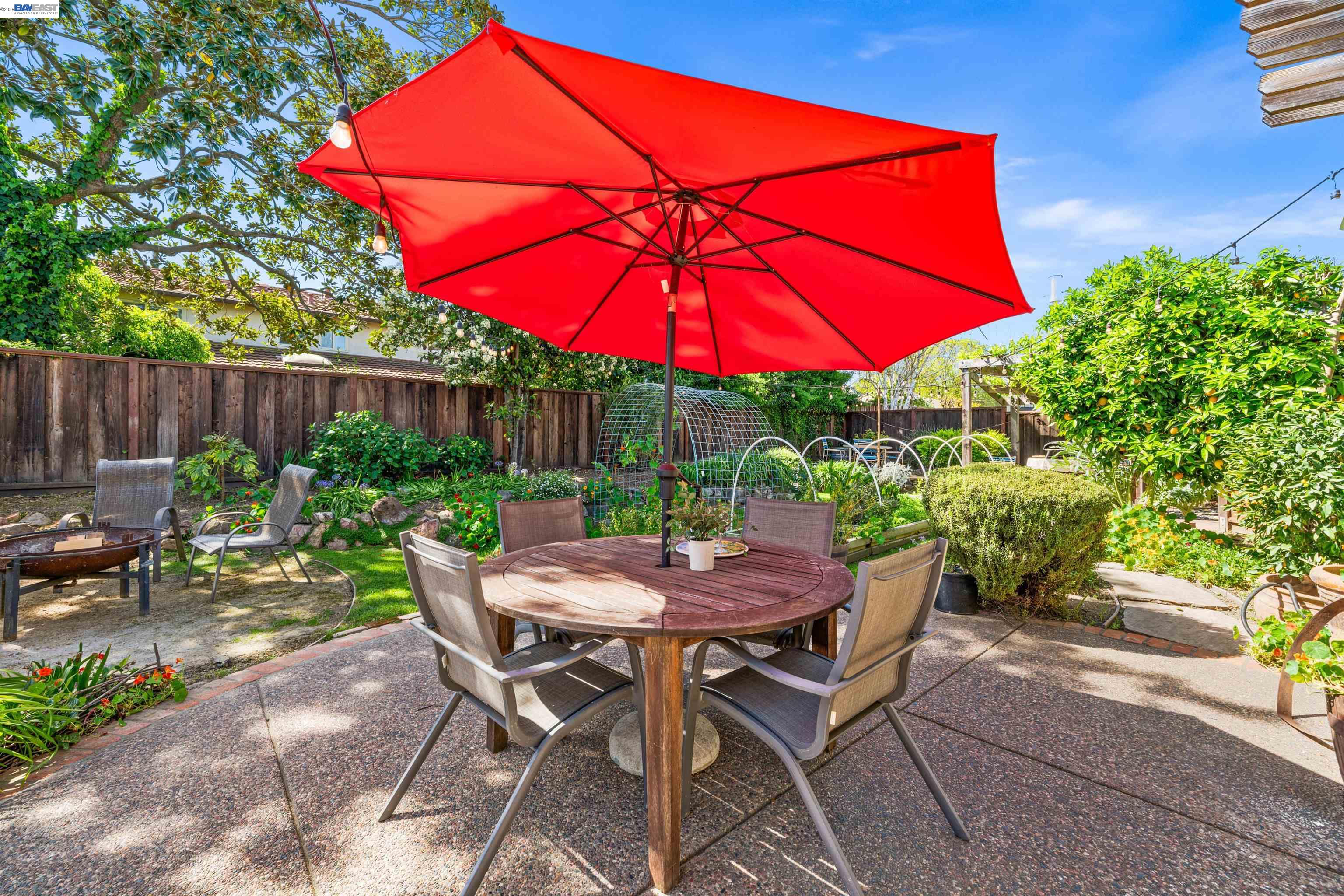 Detail Gallery Image 39 of 47 For 5207 Crestline Way, Pleasanton,  CA 94566 - 4 Beds | 2/1 Baths