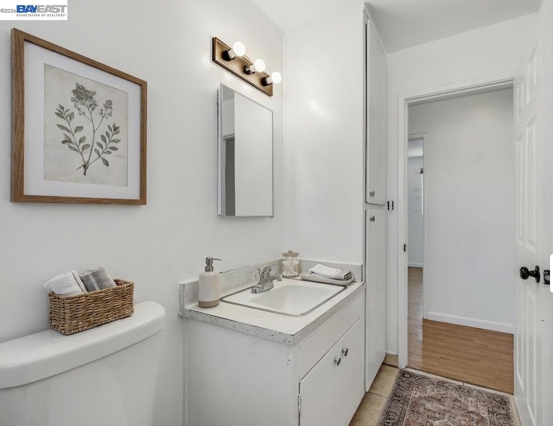 Detail Gallery Image 19 of 30 For 2828 22nd Avenue, Oakland,  CA 94606 - 12 Beds | 4 Baths