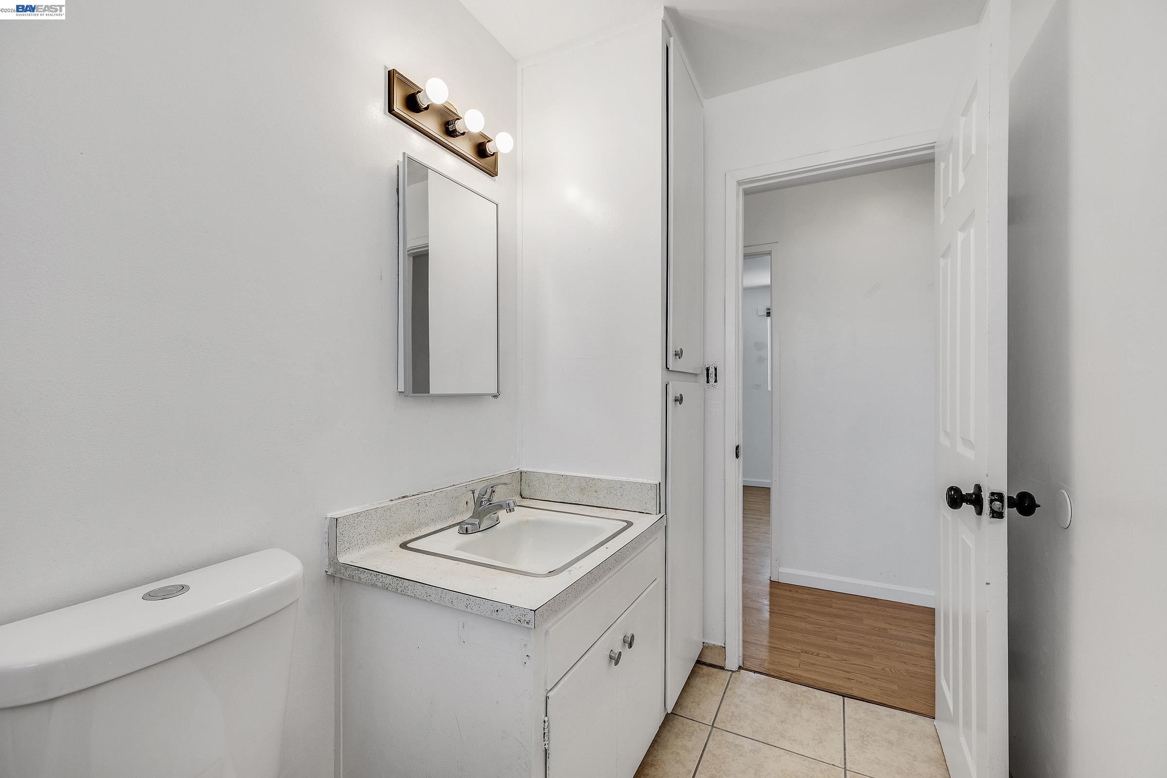 Detail Gallery Image 24 of 30 For 2828 22nd Avenue, Oakland,  CA 94606 - 12 Beds | 4 Baths