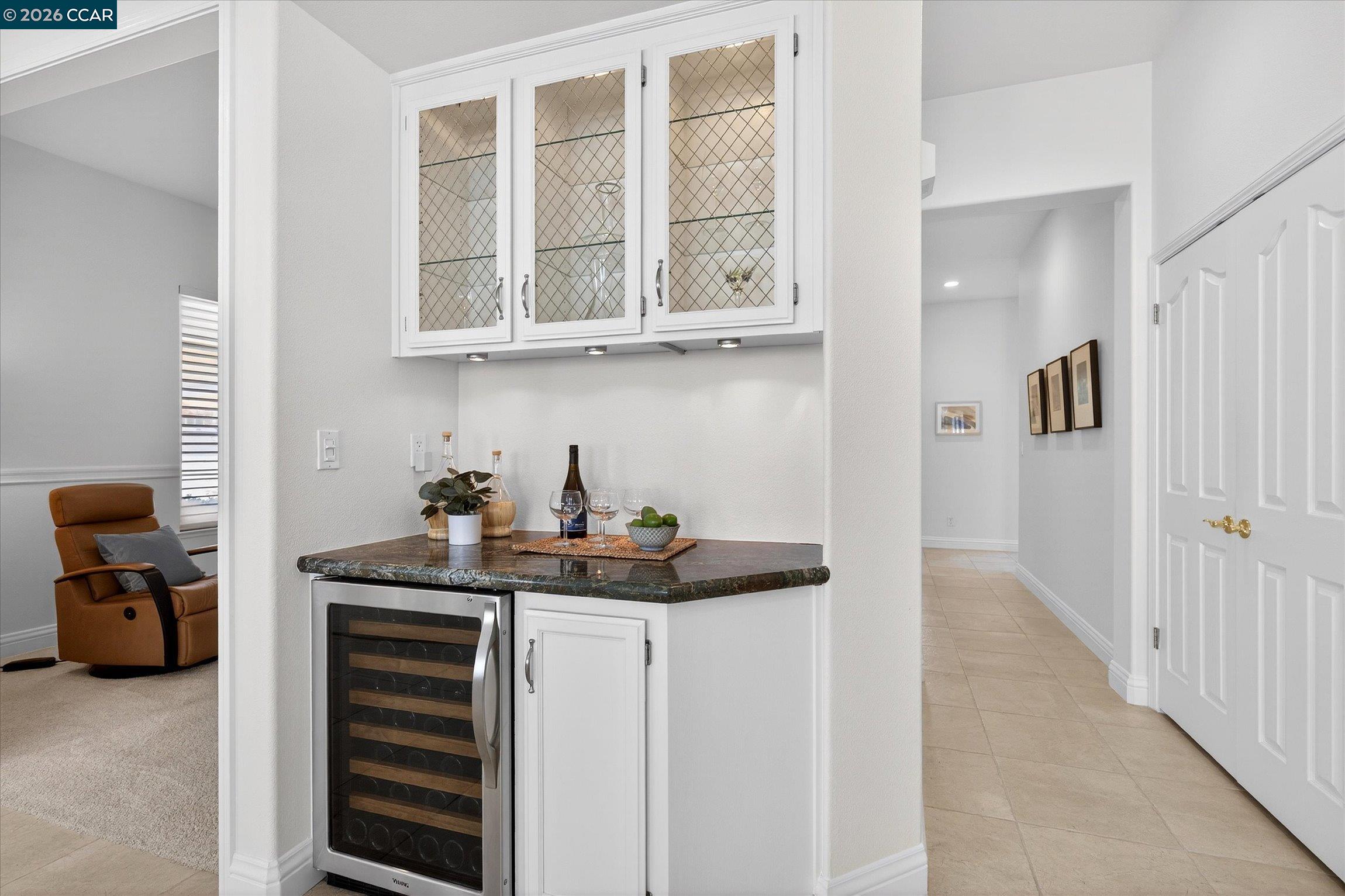 Detail Gallery Image 14 of 52 For 9005 Elk Dr, Clayton,  CA 94517 - 3 Beds | 2 Baths