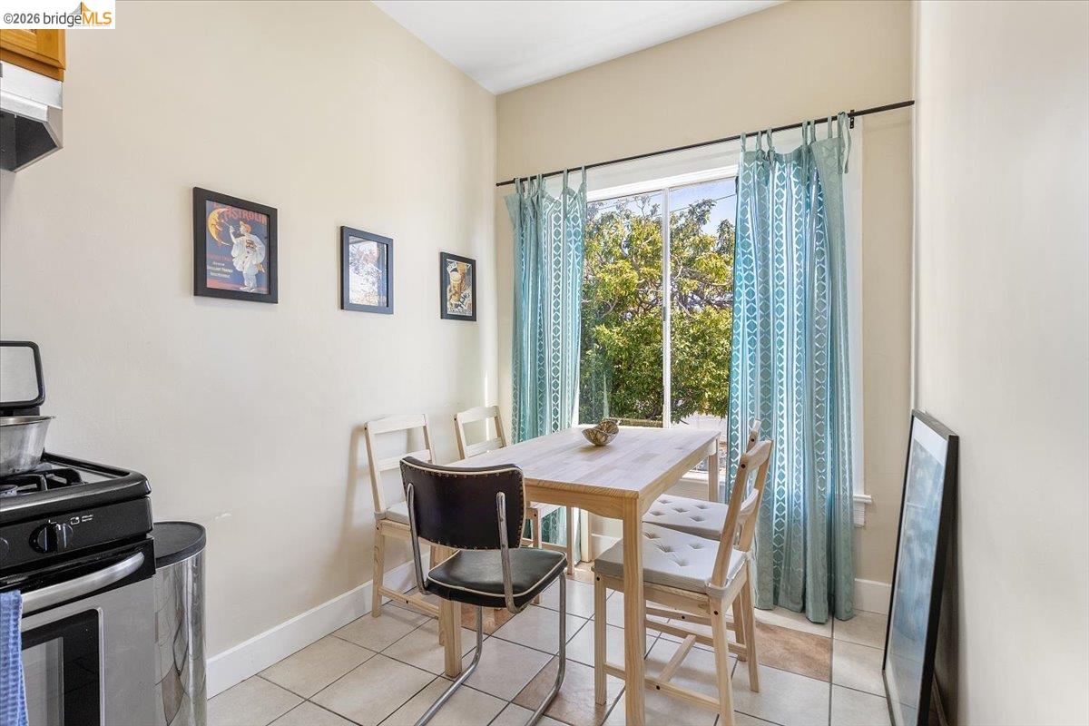 Detail Gallery Image 11 of 24 For 1036 60th Street, Oakland,  CA 94608 - – Beds | – Baths