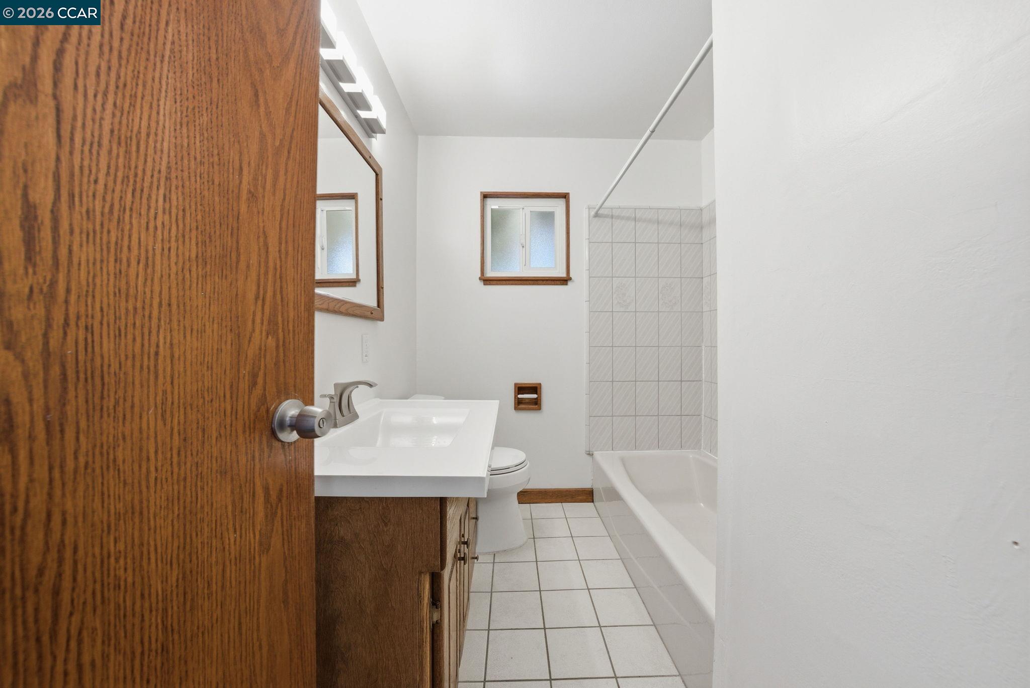 Detail Gallery Image 26 of 60 For 1930 Sunshine Dr, Concord,  CA 94520 - 3 Beds | 2 Baths