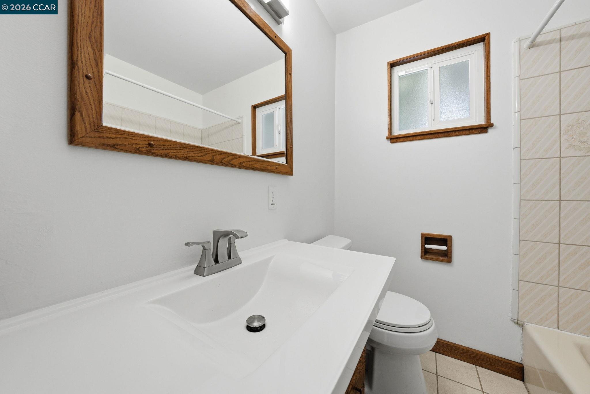 Detail Gallery Image 27 of 60 For 1930 Sunshine Dr, Concord,  CA 94520 - 3 Beds | 2 Baths